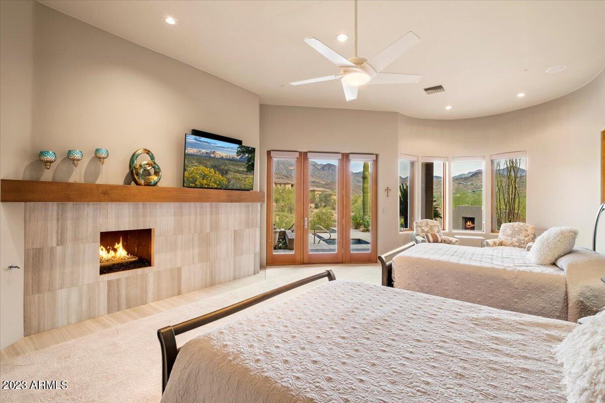 CANYON HEIGHTS - Residential