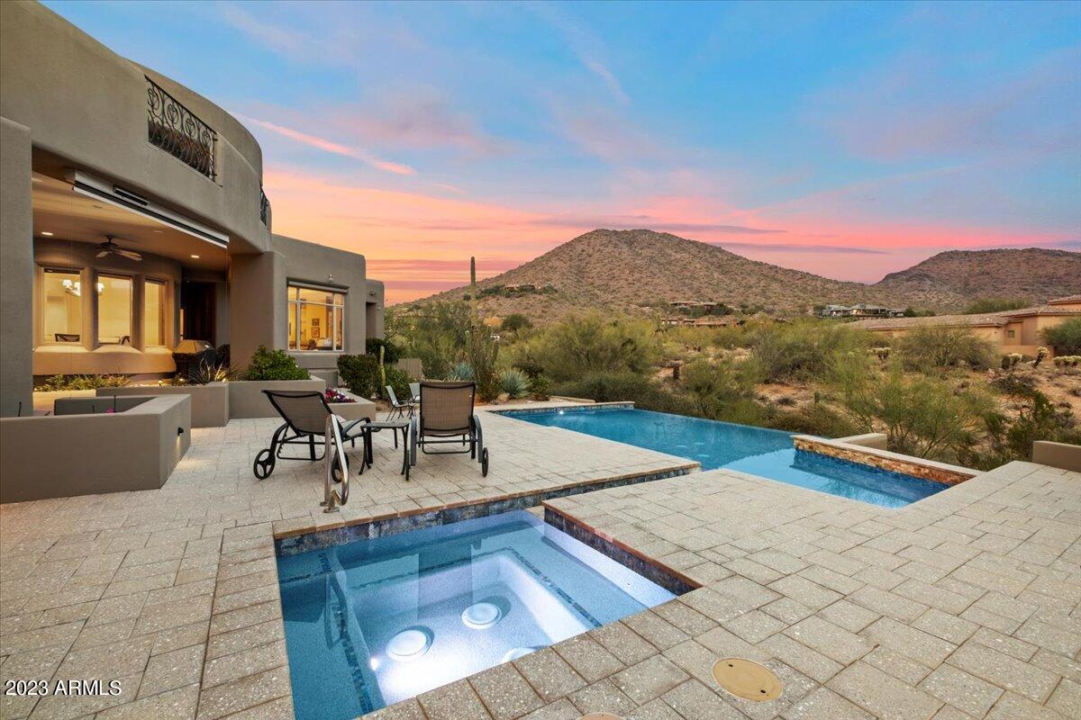 CANYON HEIGHTS - Residential