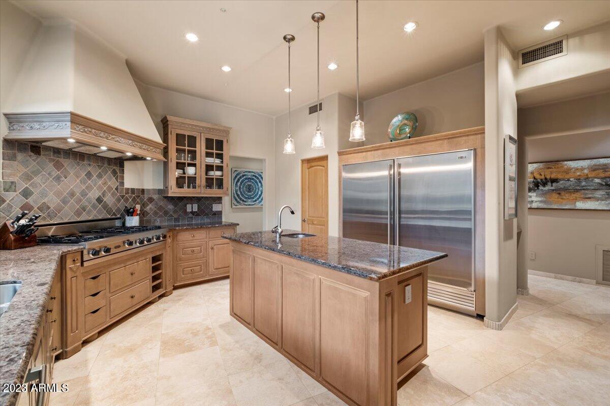 CANYON HEIGHTS - Residential