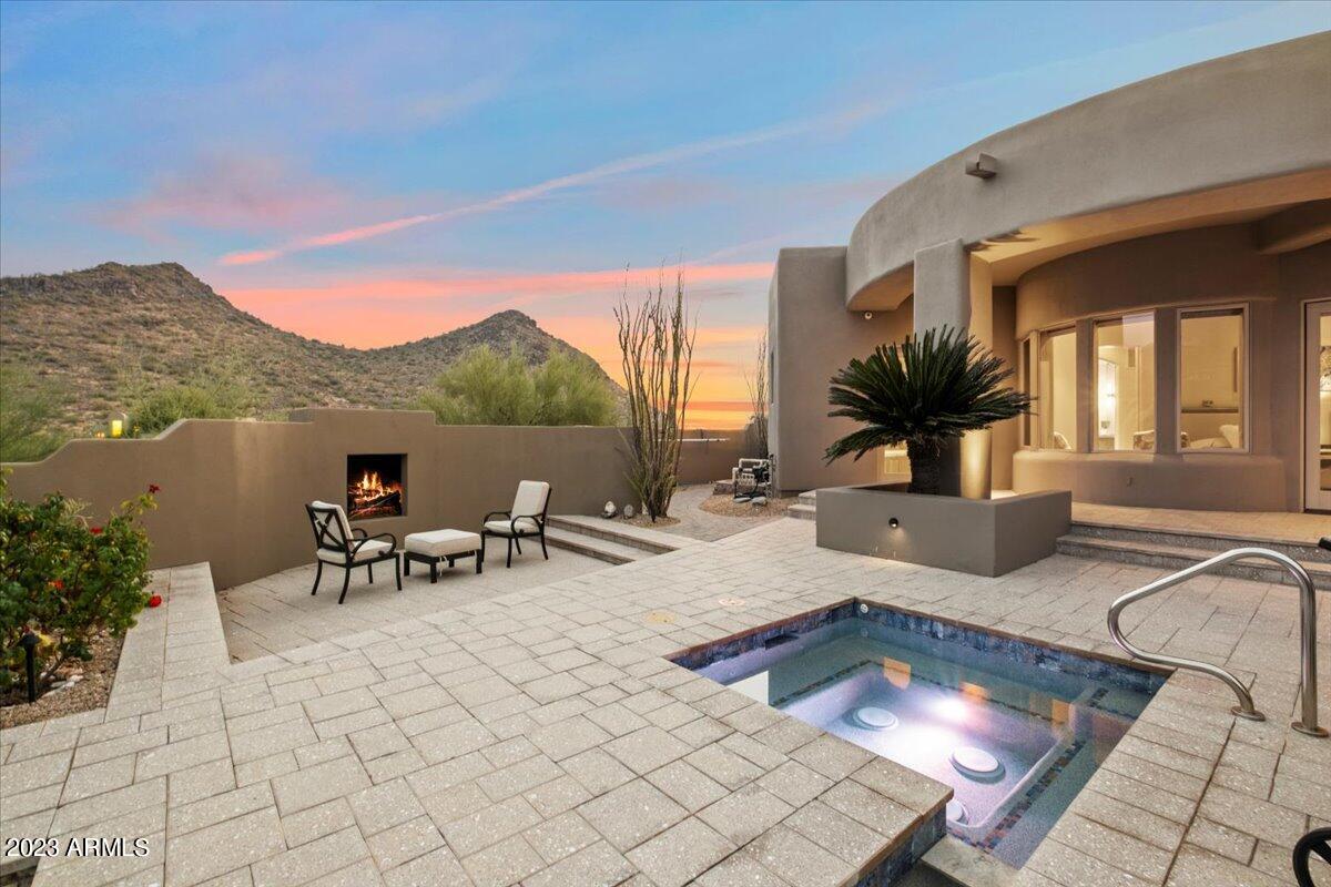 CANYON HEIGHTS - Residential