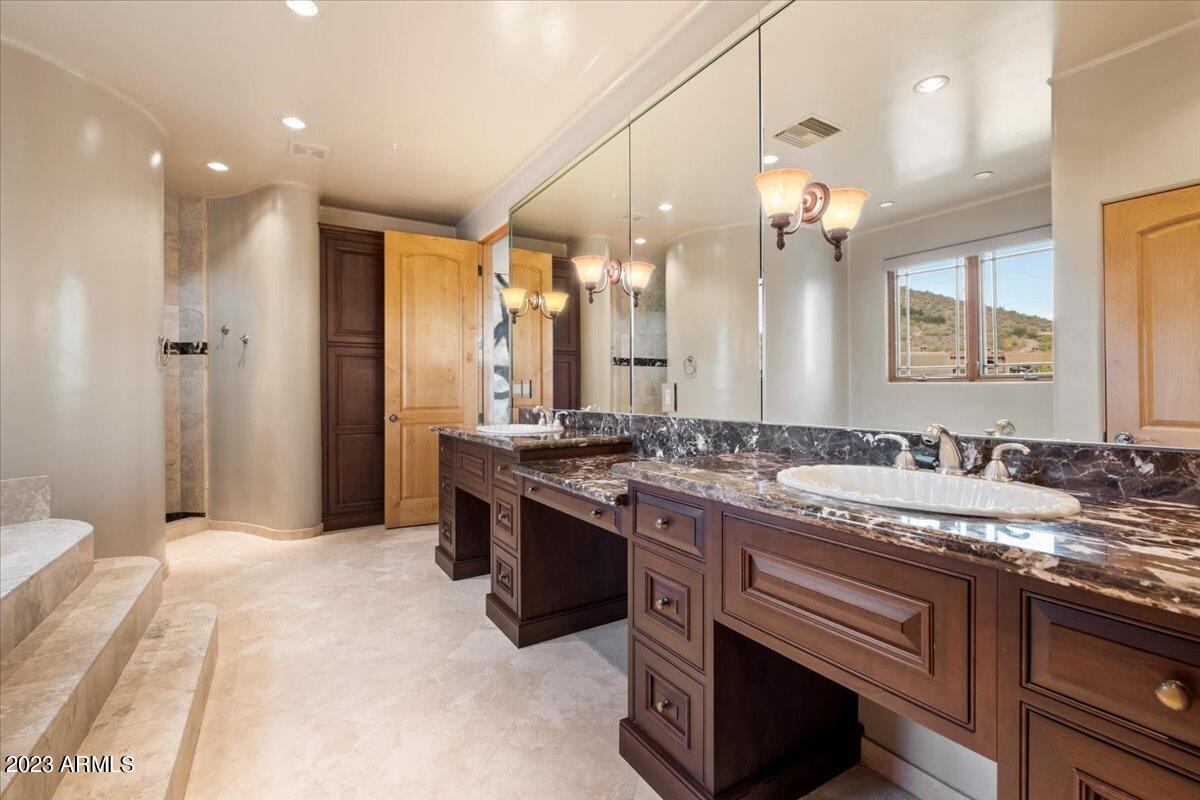 CANYON HEIGHTS - Residential