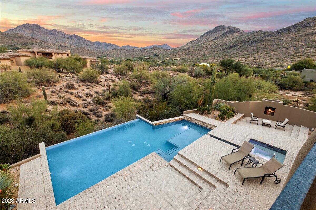 CANYON HEIGHTS - Residential