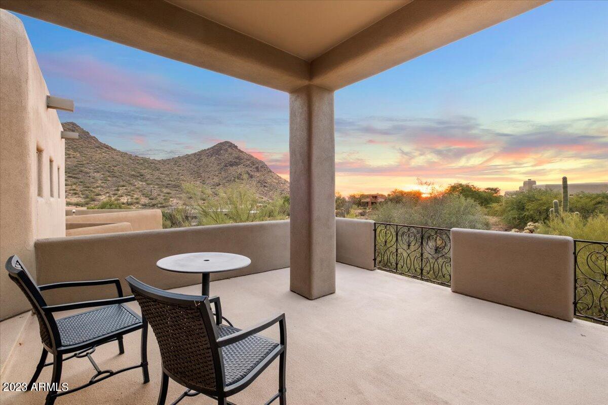 CANYON HEIGHTS - Residential