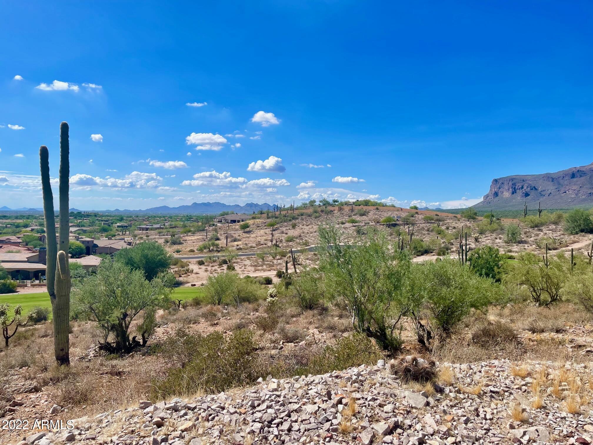 VISTA DEL CORAZON - Land