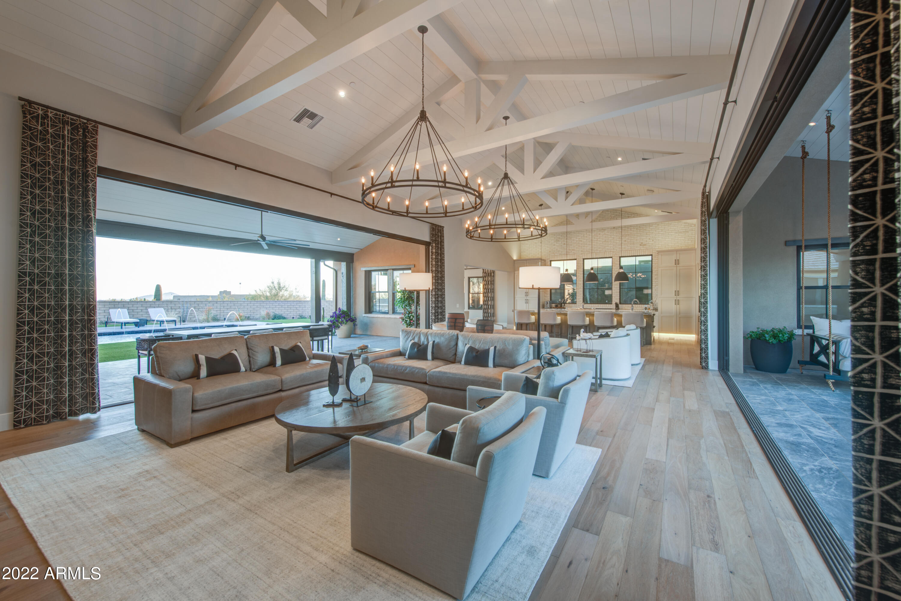 WHITE HORSE - Residential