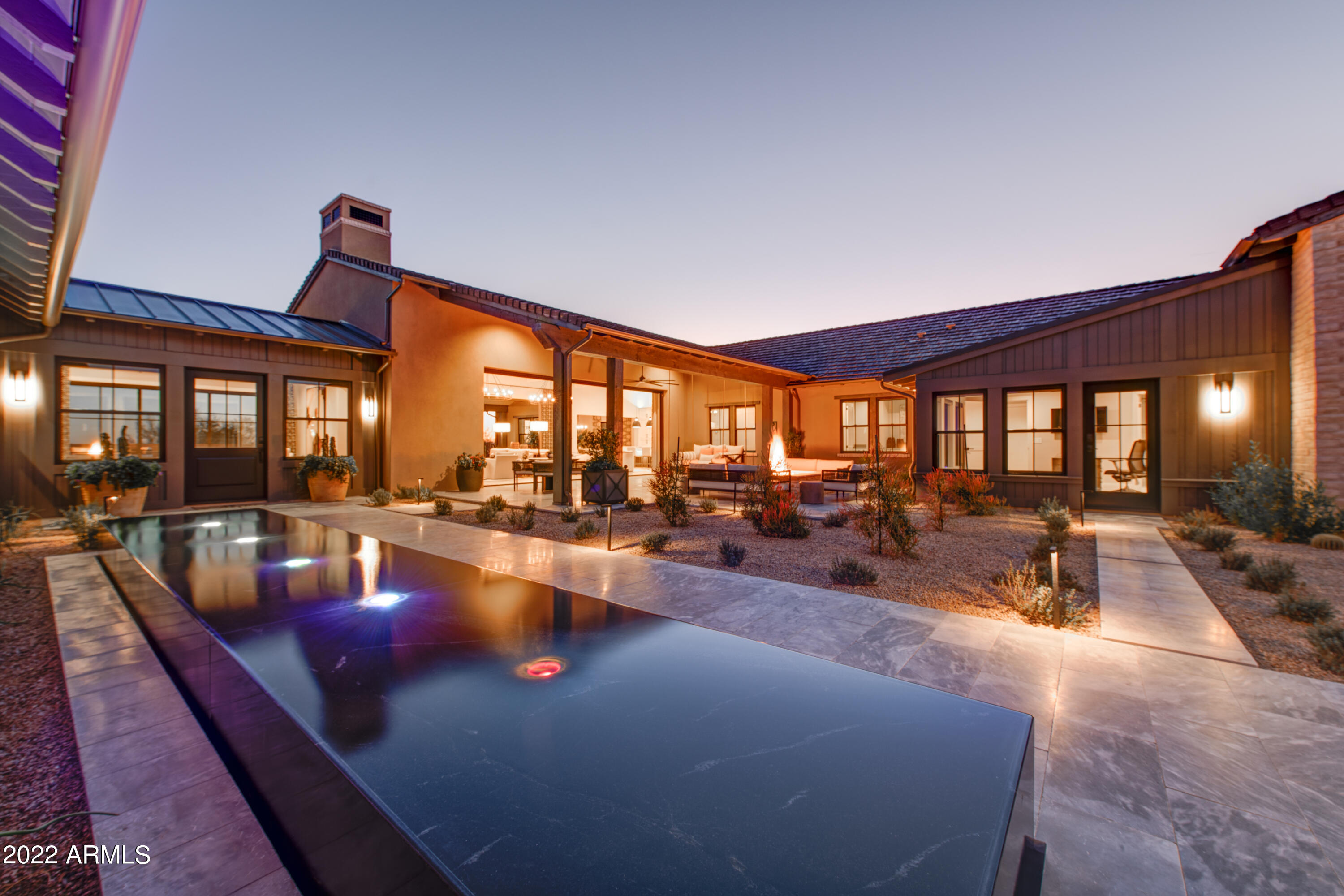 WHITE HORSE - Residential