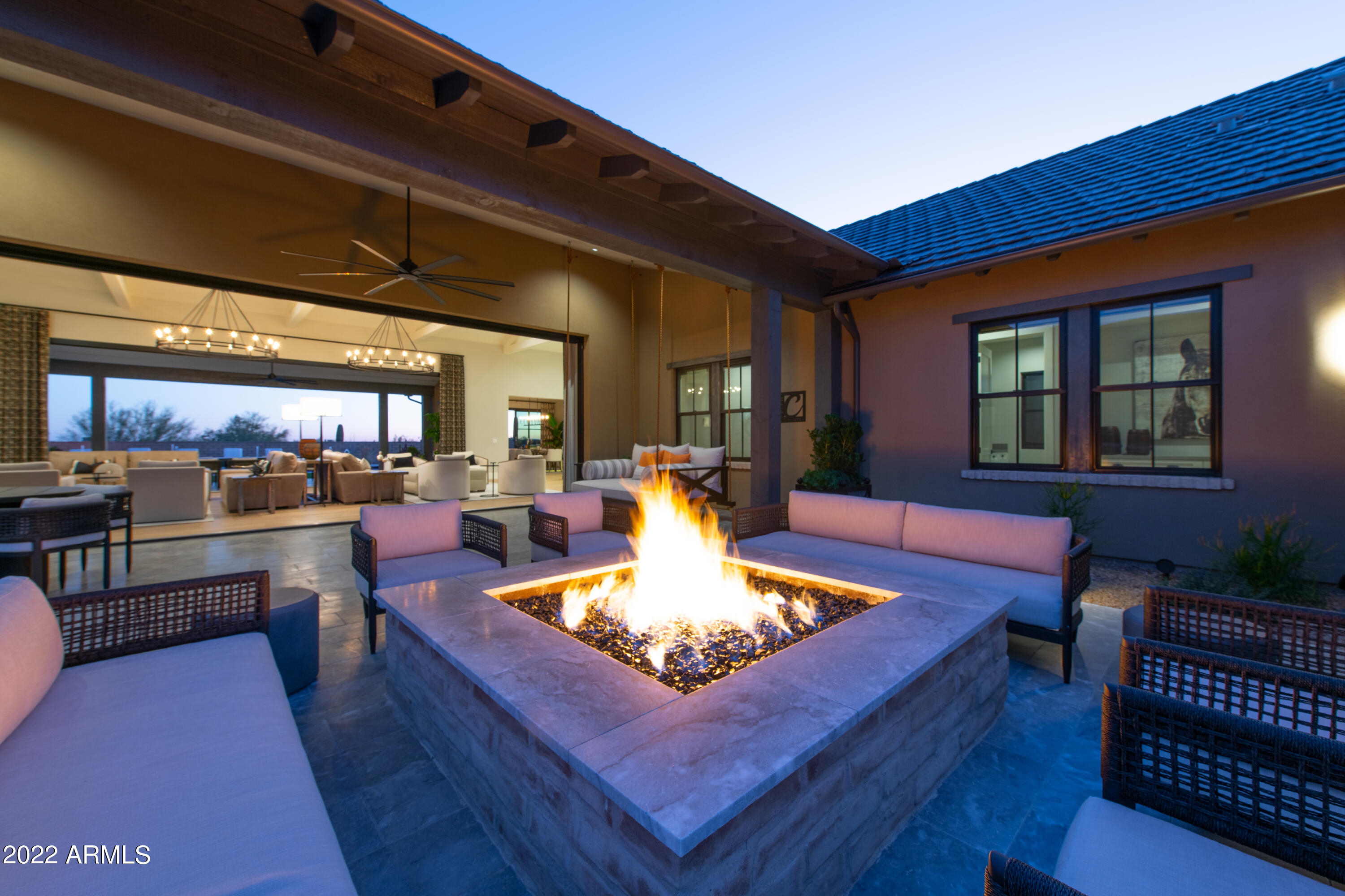 WHITE HORSE - Residential