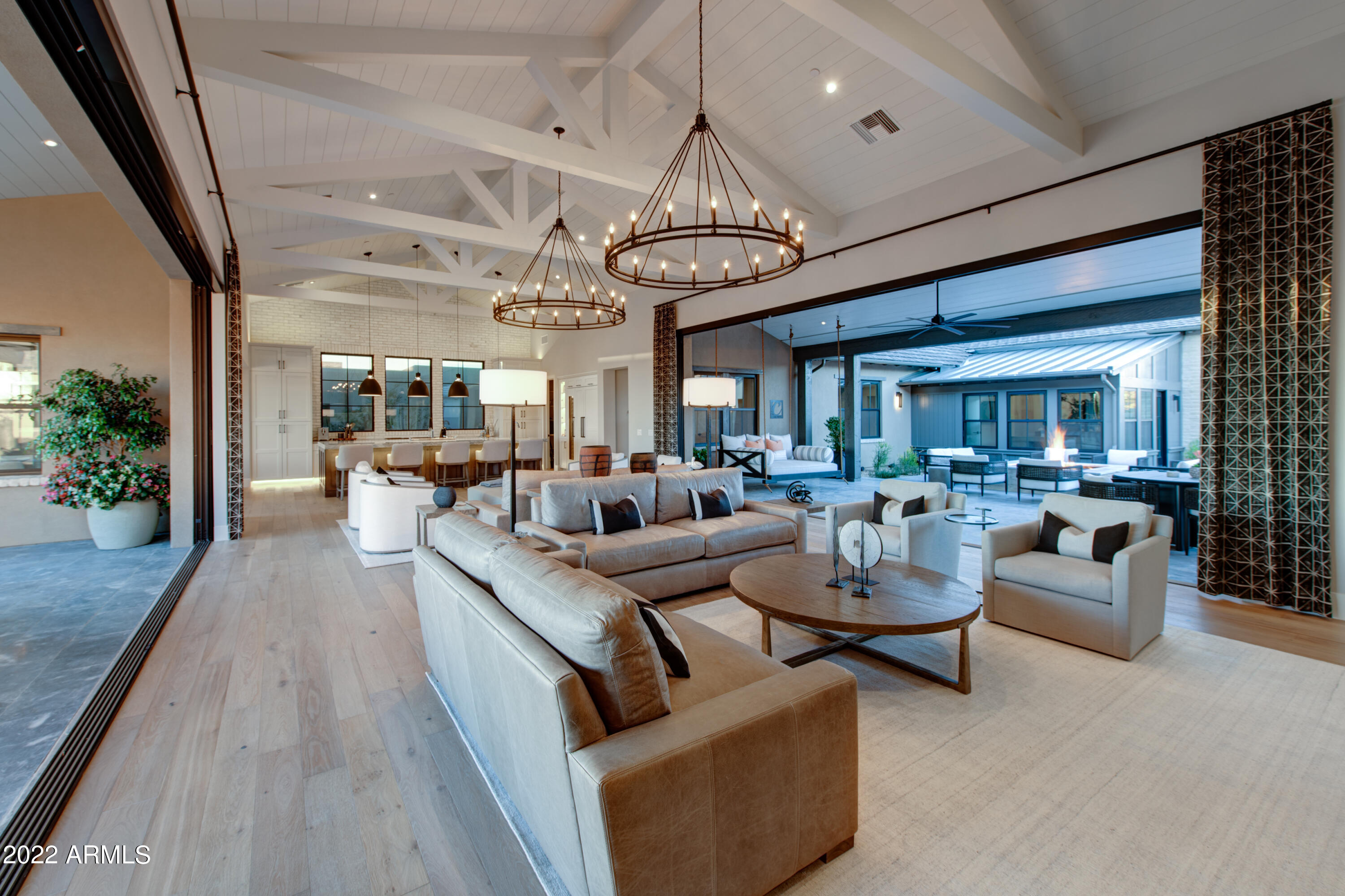 WHITE HORSE - Residential