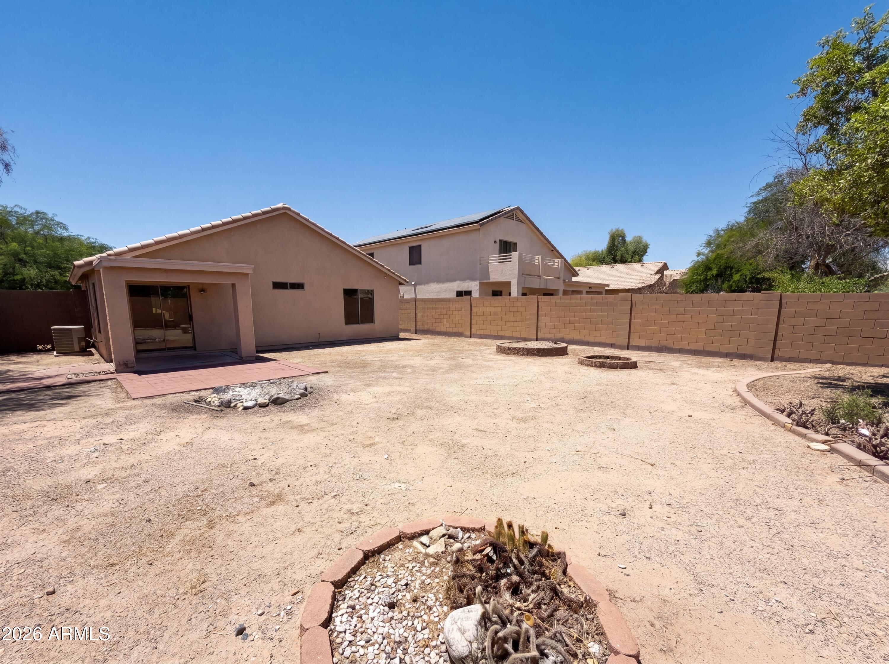 DREAMING SUMMIT UNIT 2B - Residential