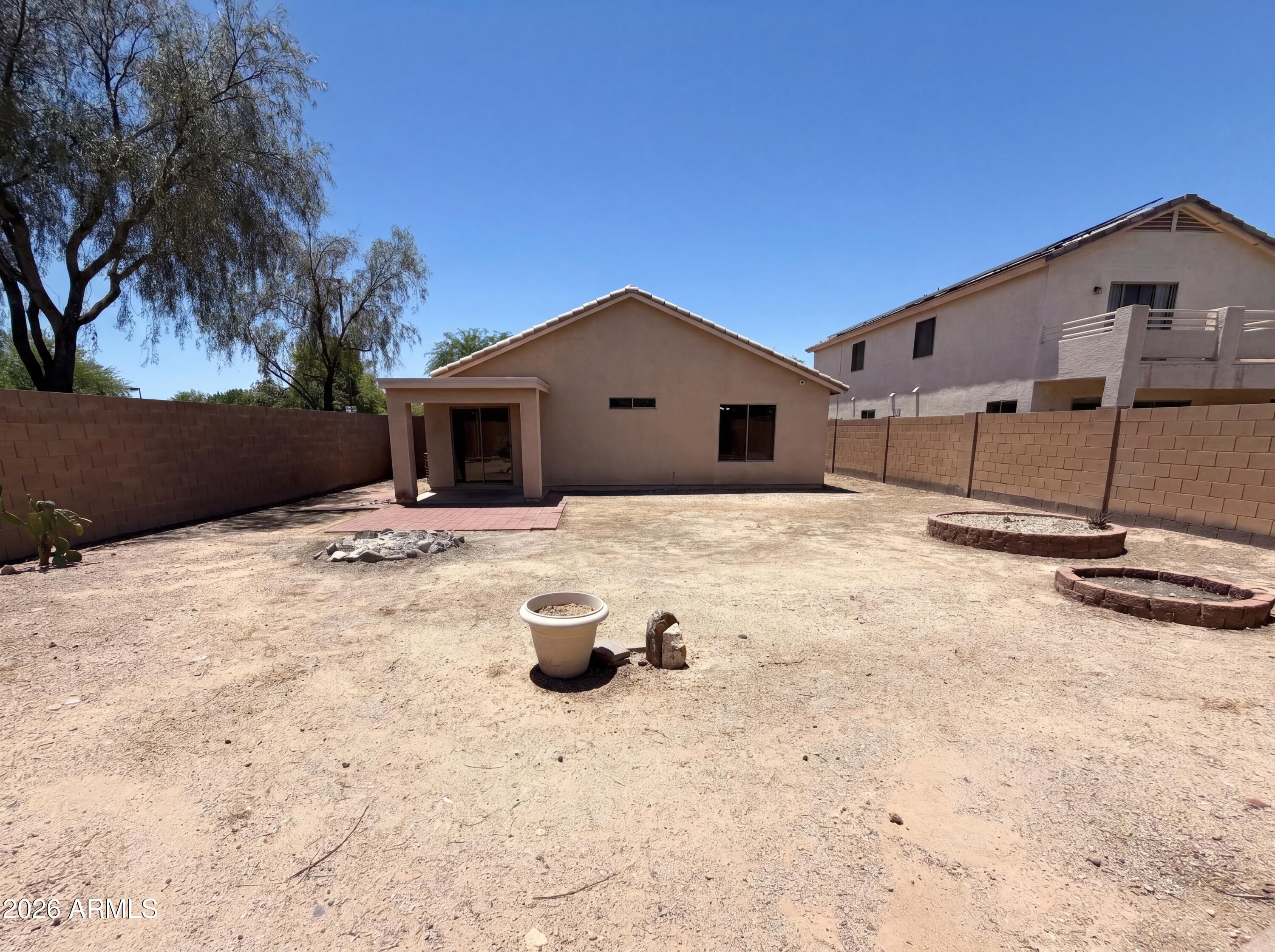 DREAMING SUMMIT UNIT 2B - Residential