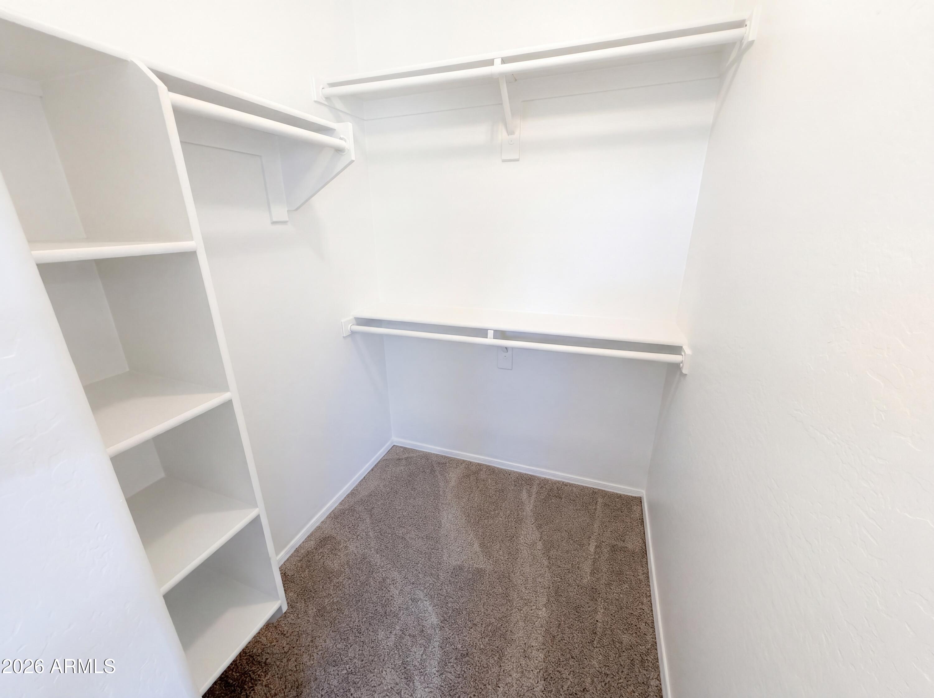 DREAMING SUMMIT UNIT 2B - Residential