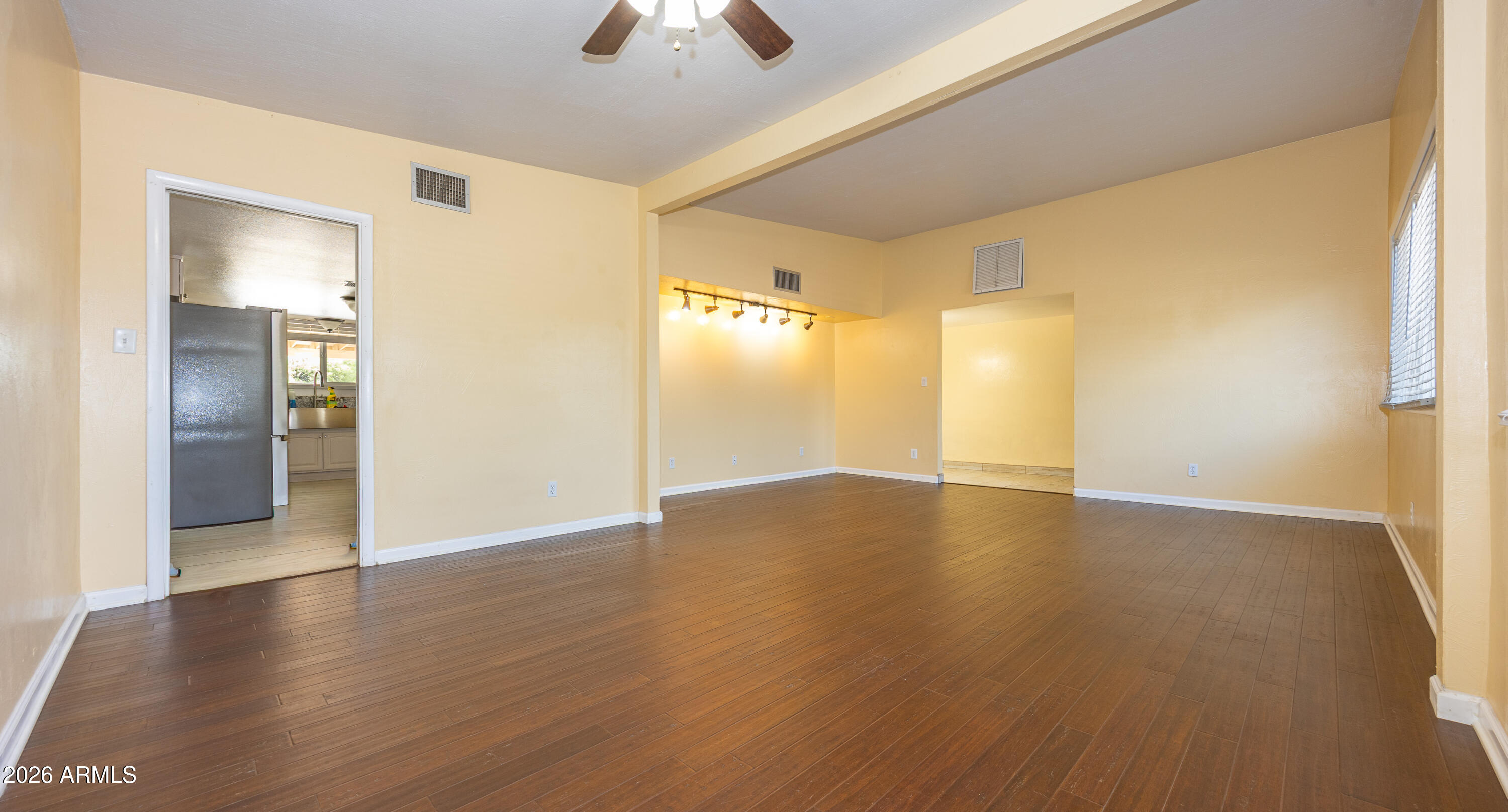 TOWN & COUNTRY ESTATES 4 - Residential