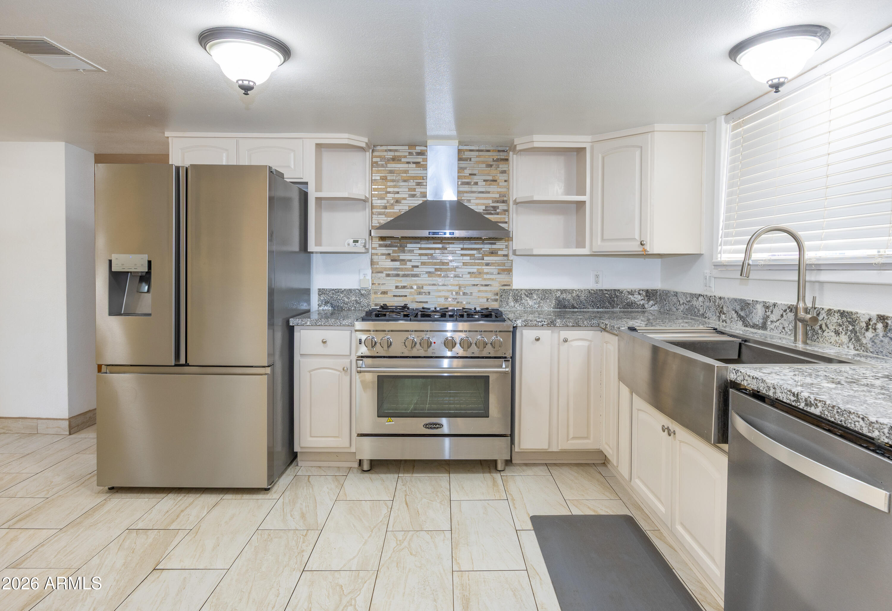 TOWN & COUNTRY ESTATES 4 - Residential