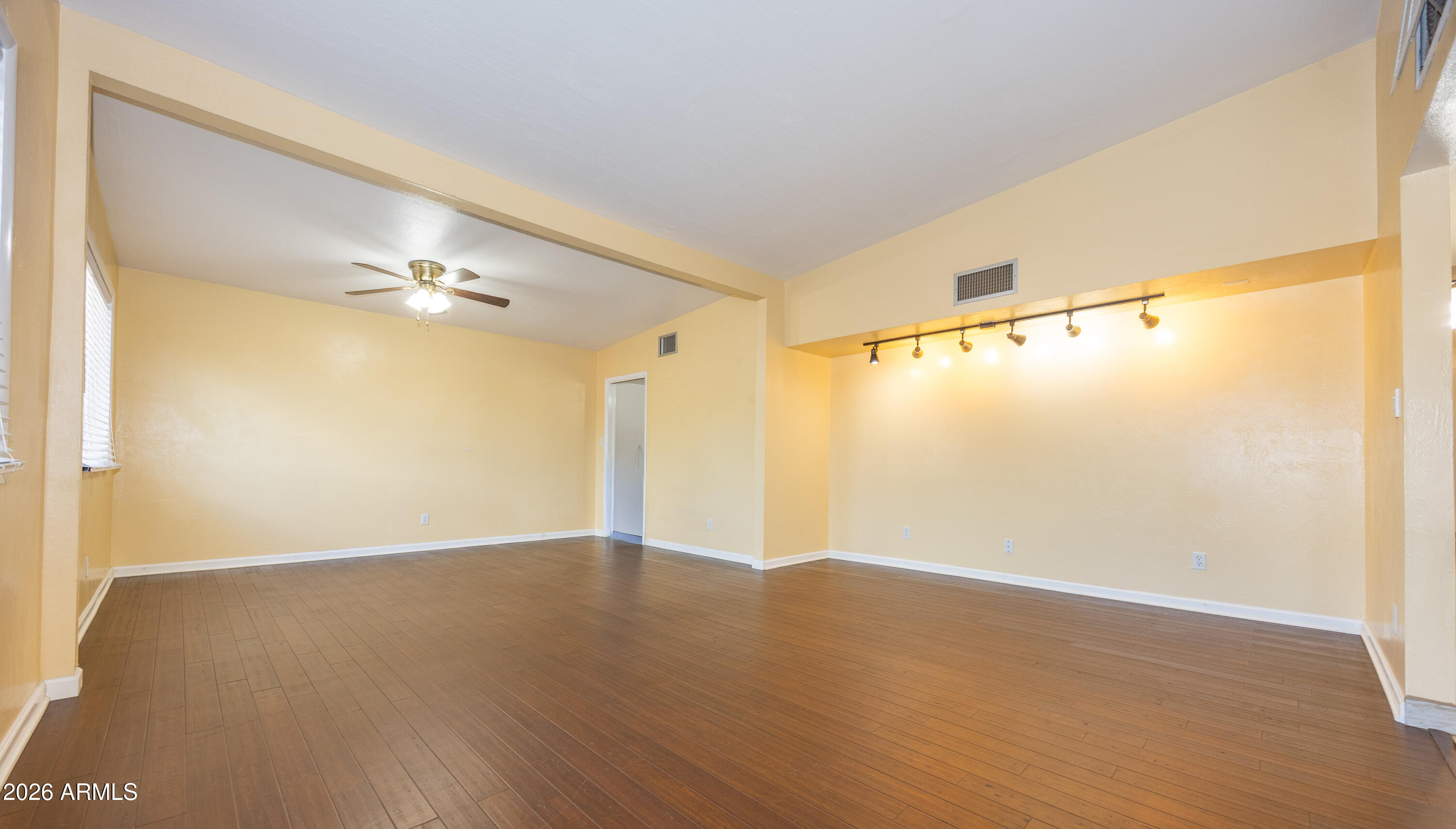 TOWN & COUNTRY ESTATES 4 - Residential