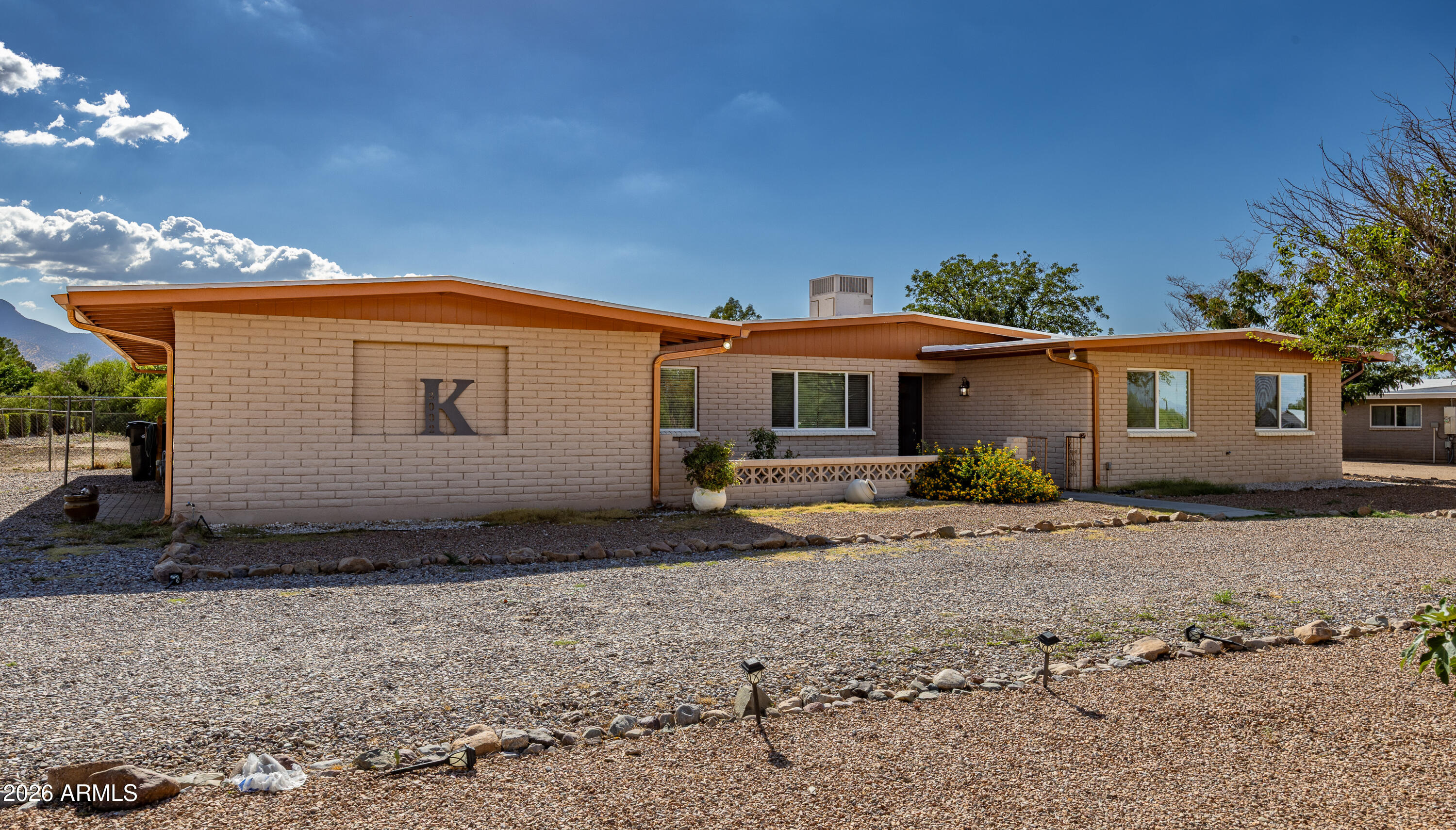 TOWN & COUNTRY ESTATES 4 - Residential