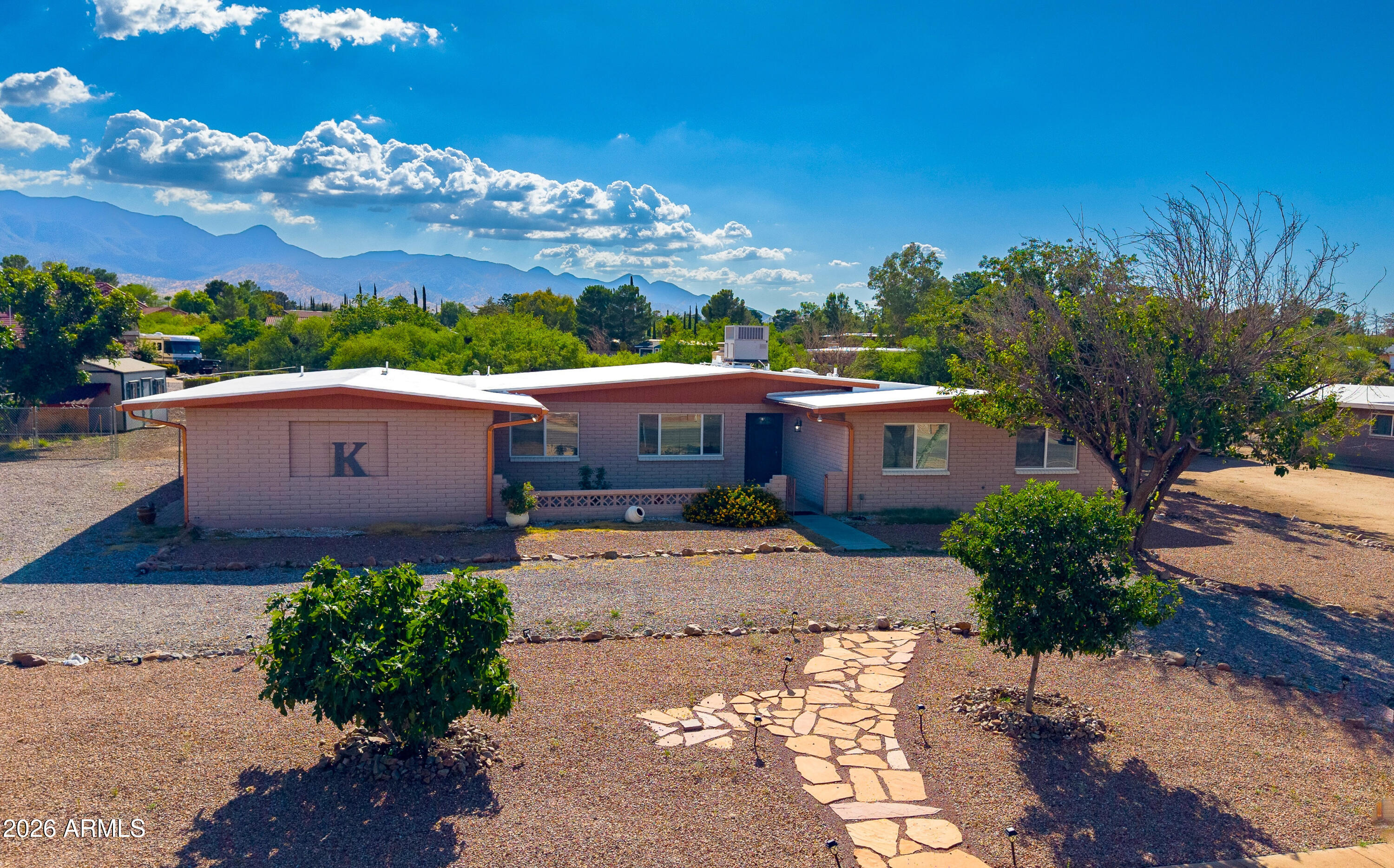 TOWN & COUNTRY ESTATES 4 - Residential