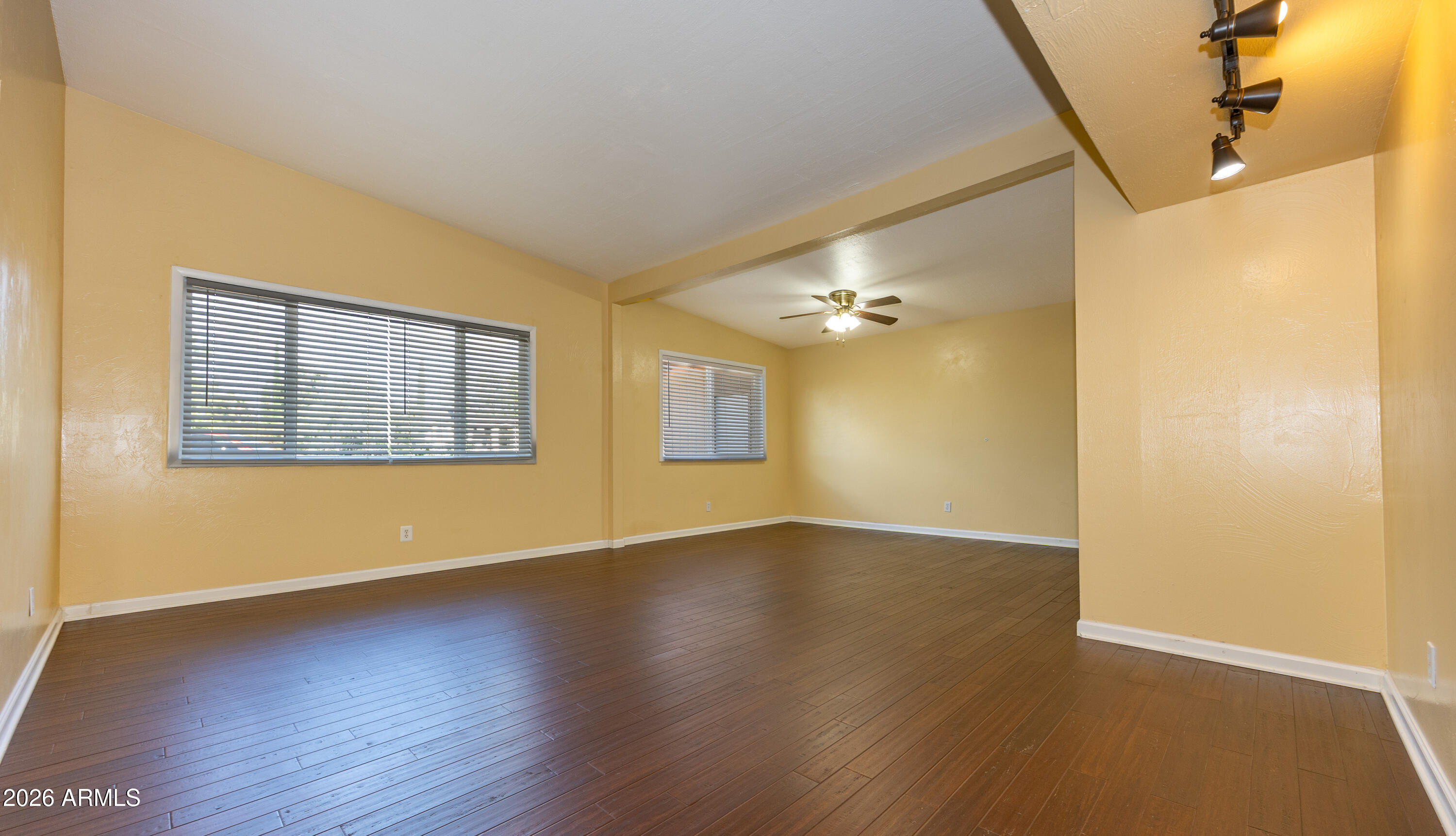 TOWN & COUNTRY ESTATES 4 - Residential