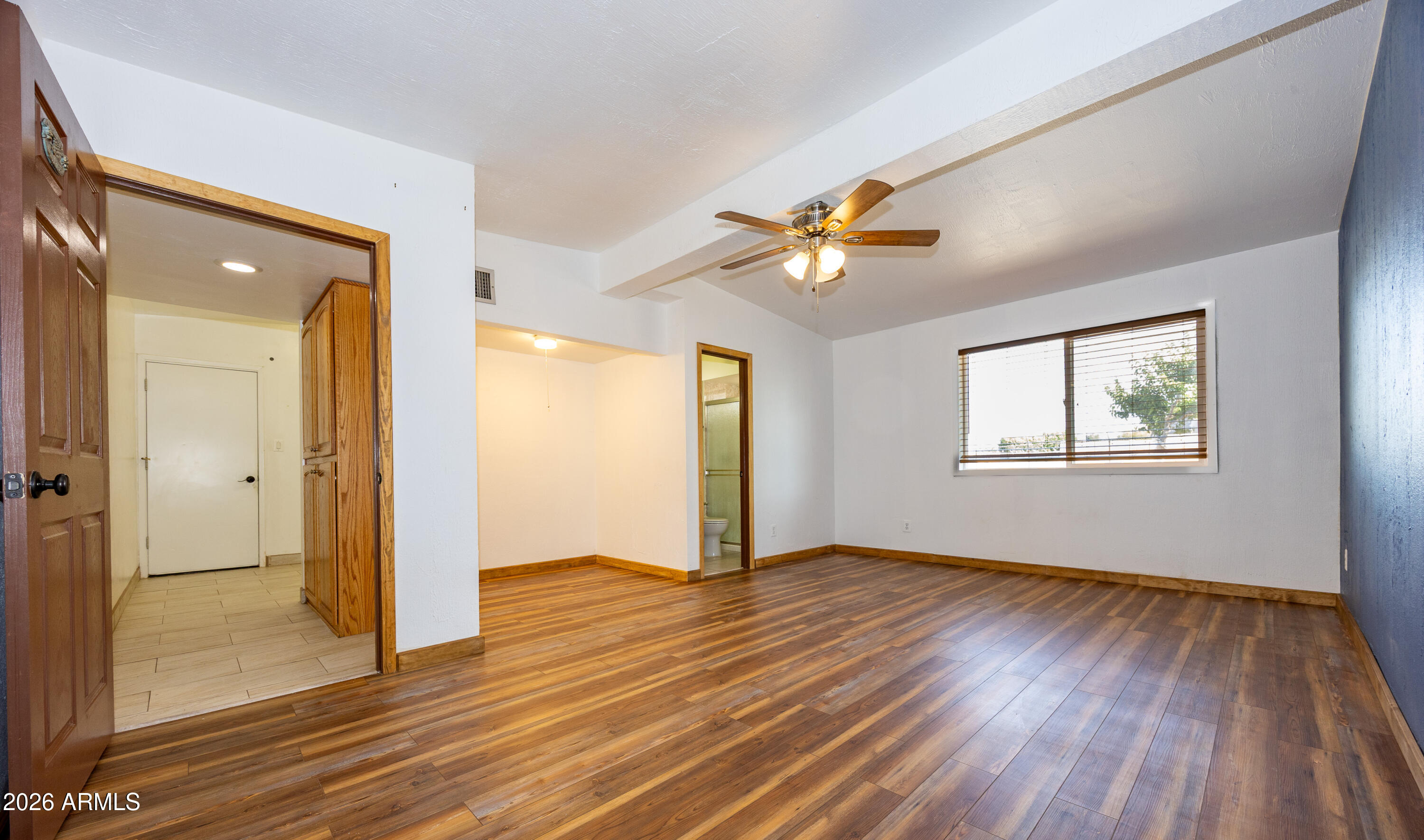 TOWN & COUNTRY ESTATES 4 - Residential
