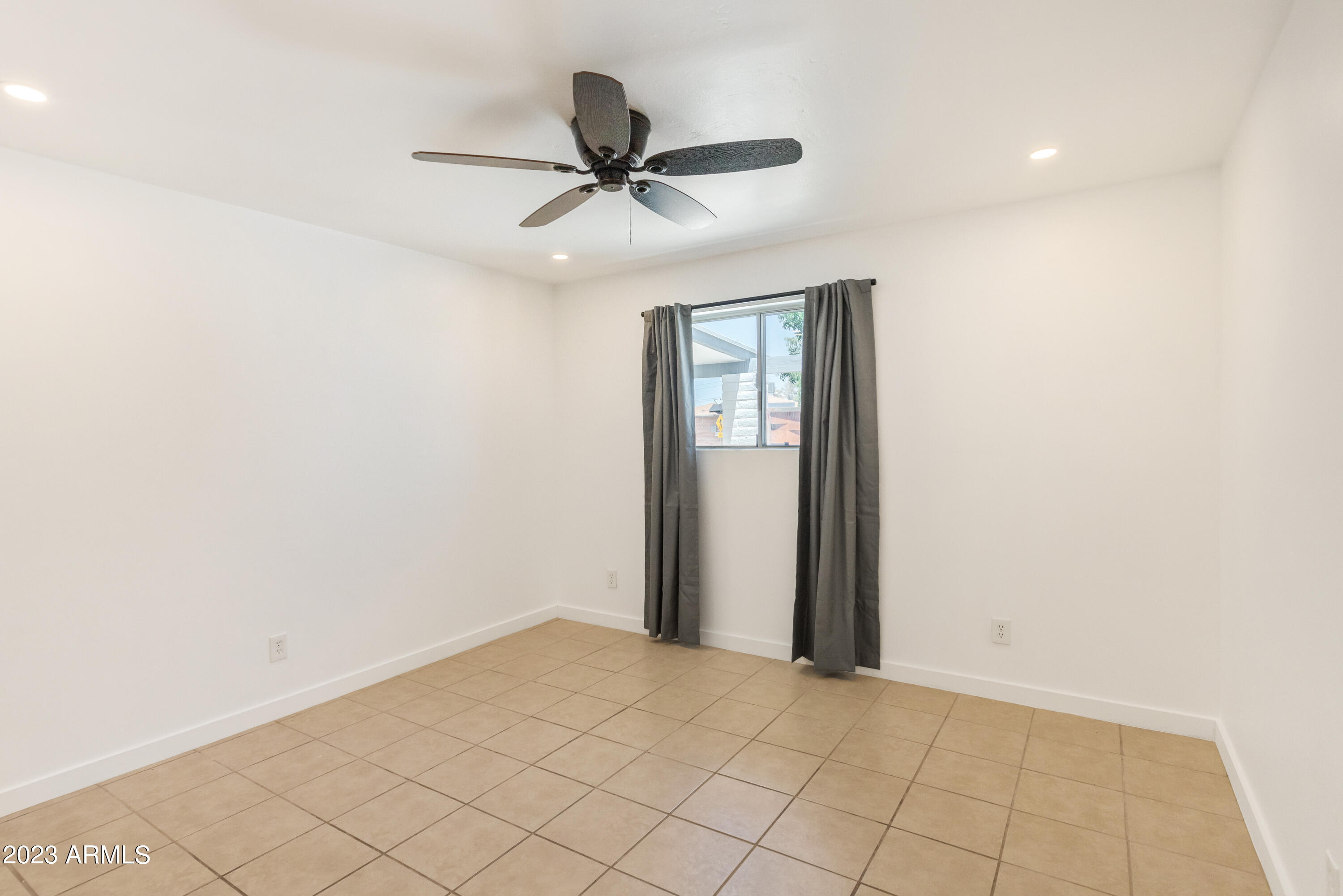 VISTA VILLAGE UNIT 5 - Residential