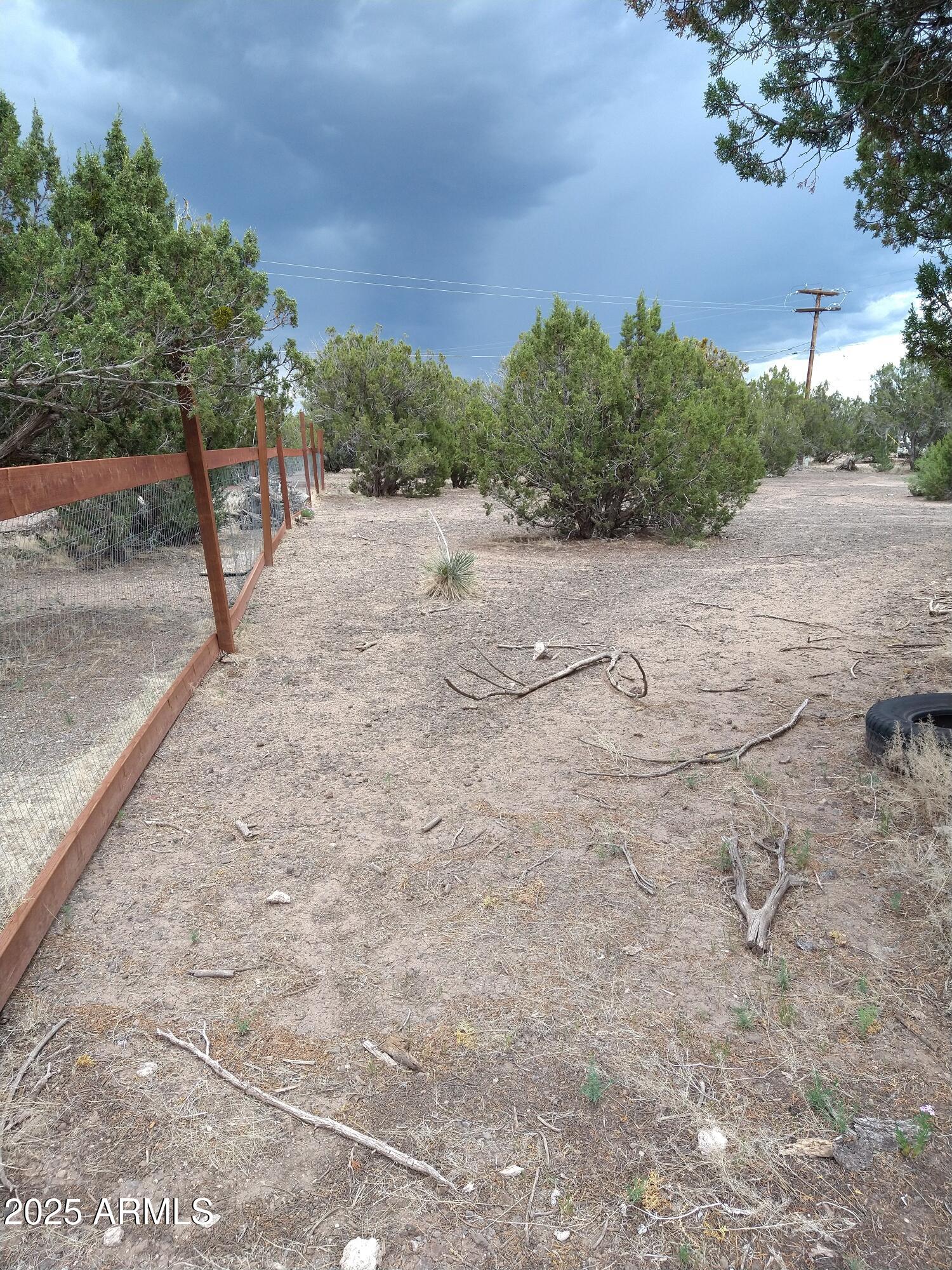 WHITE MOUNTAIN LAKES UNIT 3 - Land