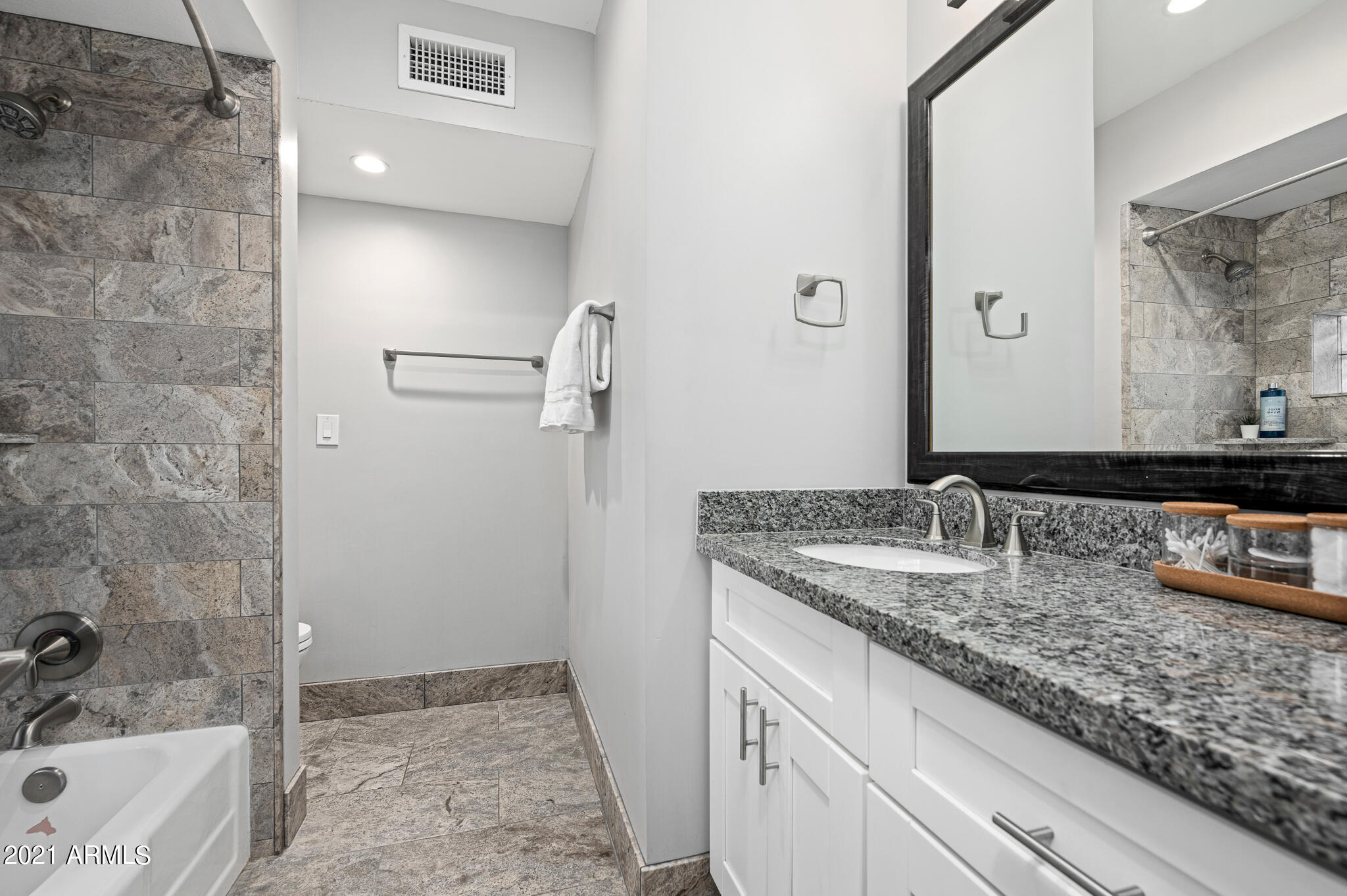 LINCOLN HEIGHTS 8, 12-25, 31-44 - Residential