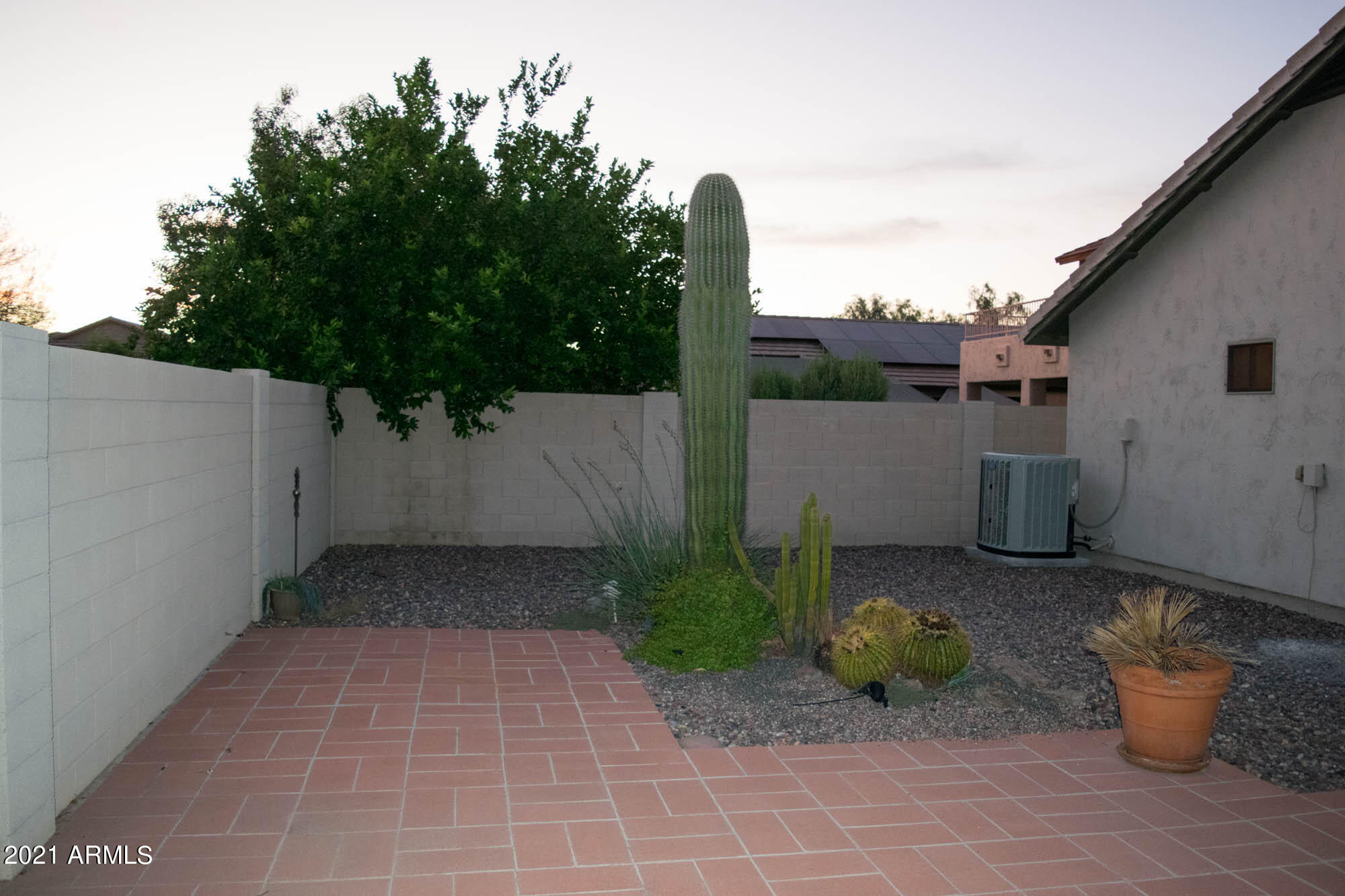 DESERT RIDGE - Residential Lease