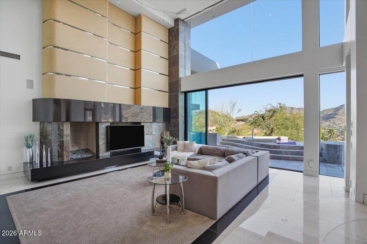 TATUM CANYON - Residential