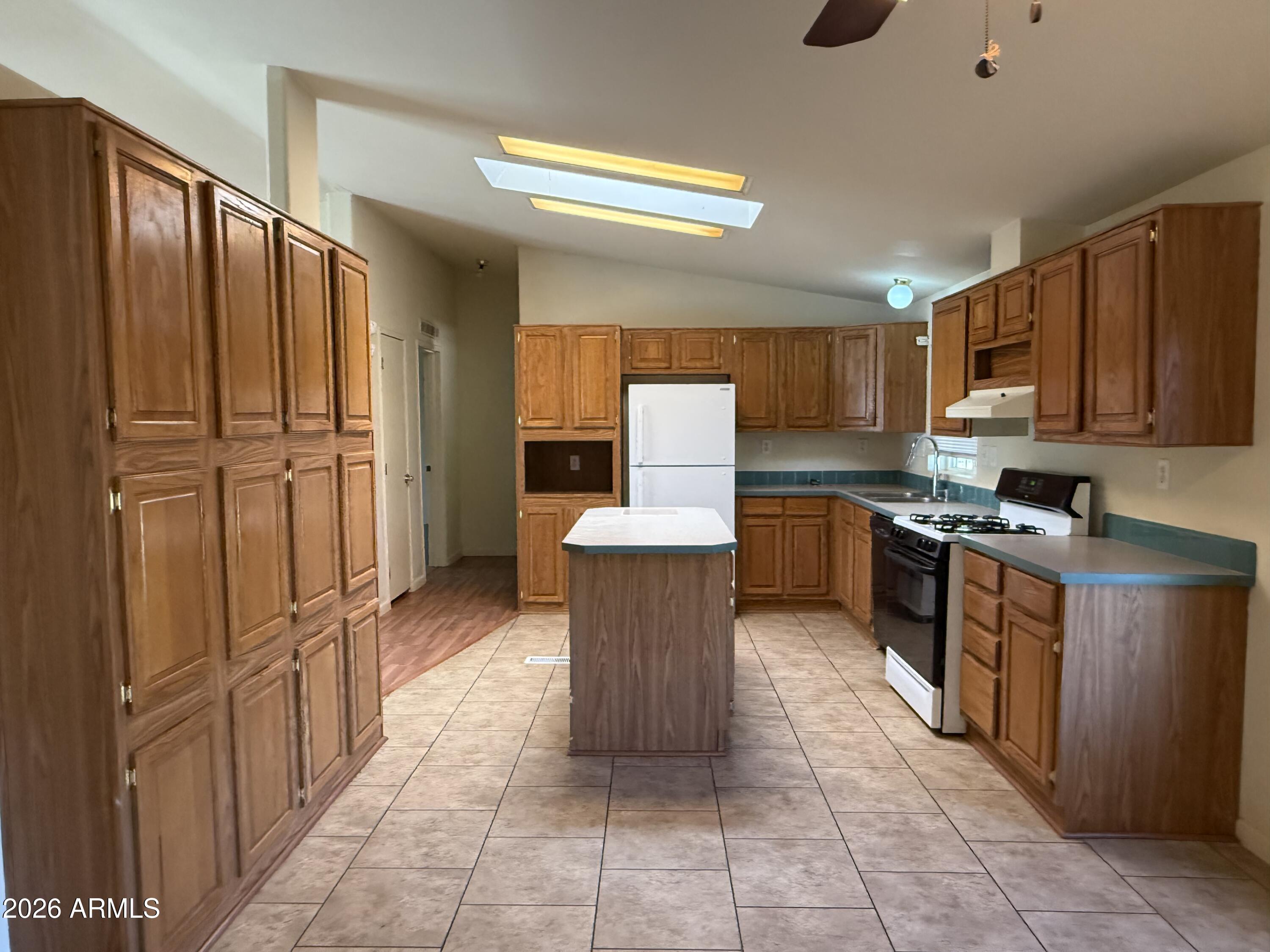 GREATER SAN PEDRO RANCHES - Residential