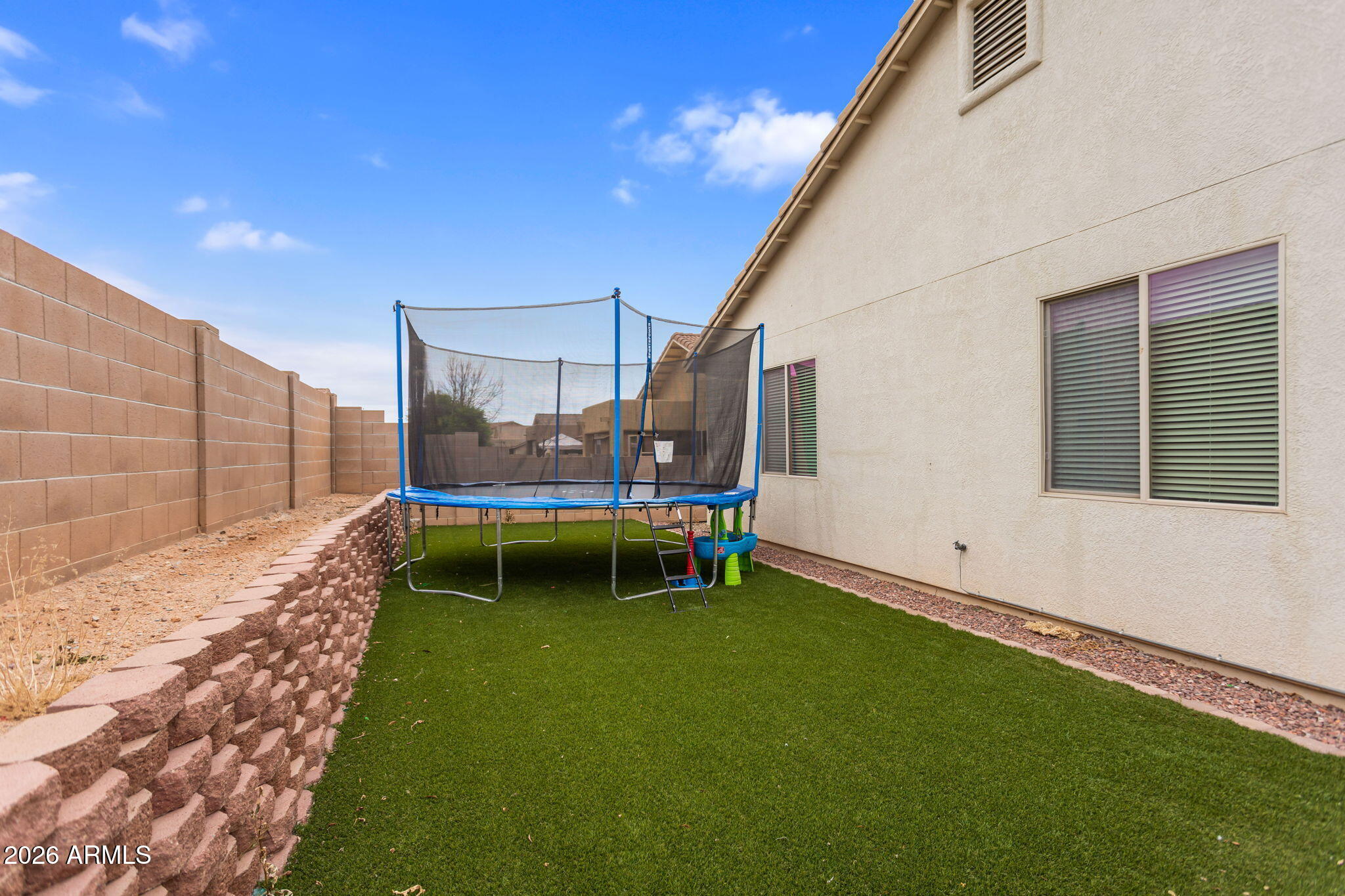 CAMPSTONE - Residential