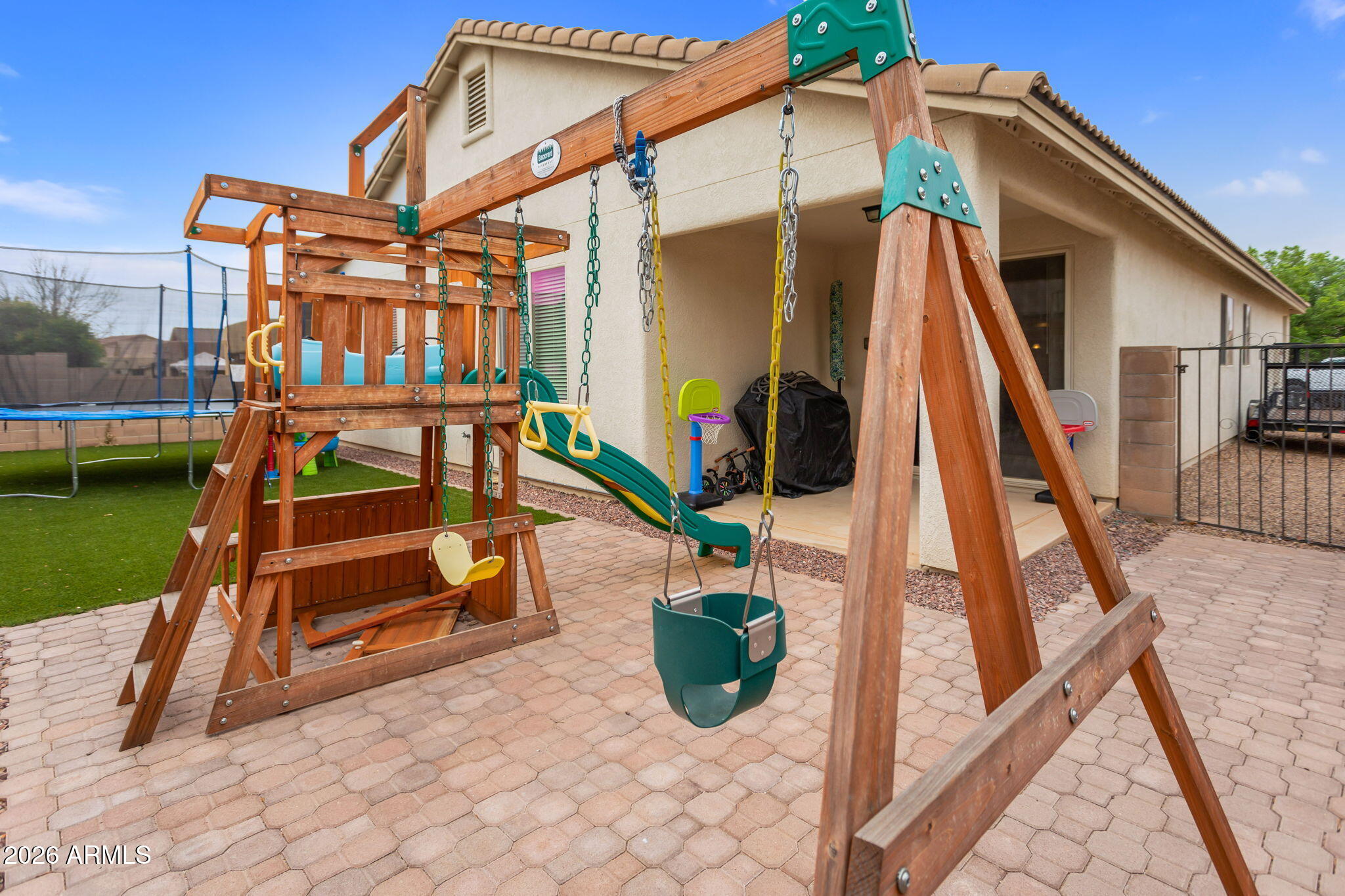 CAMPSTONE - Residential