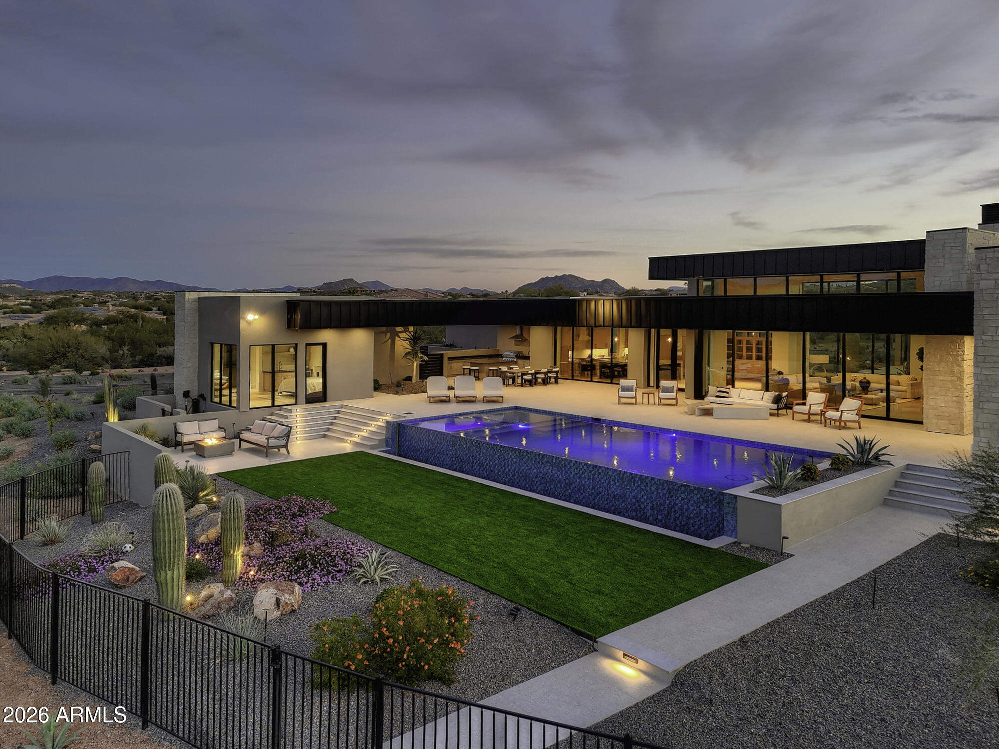PINNACLE VISTA - Residential