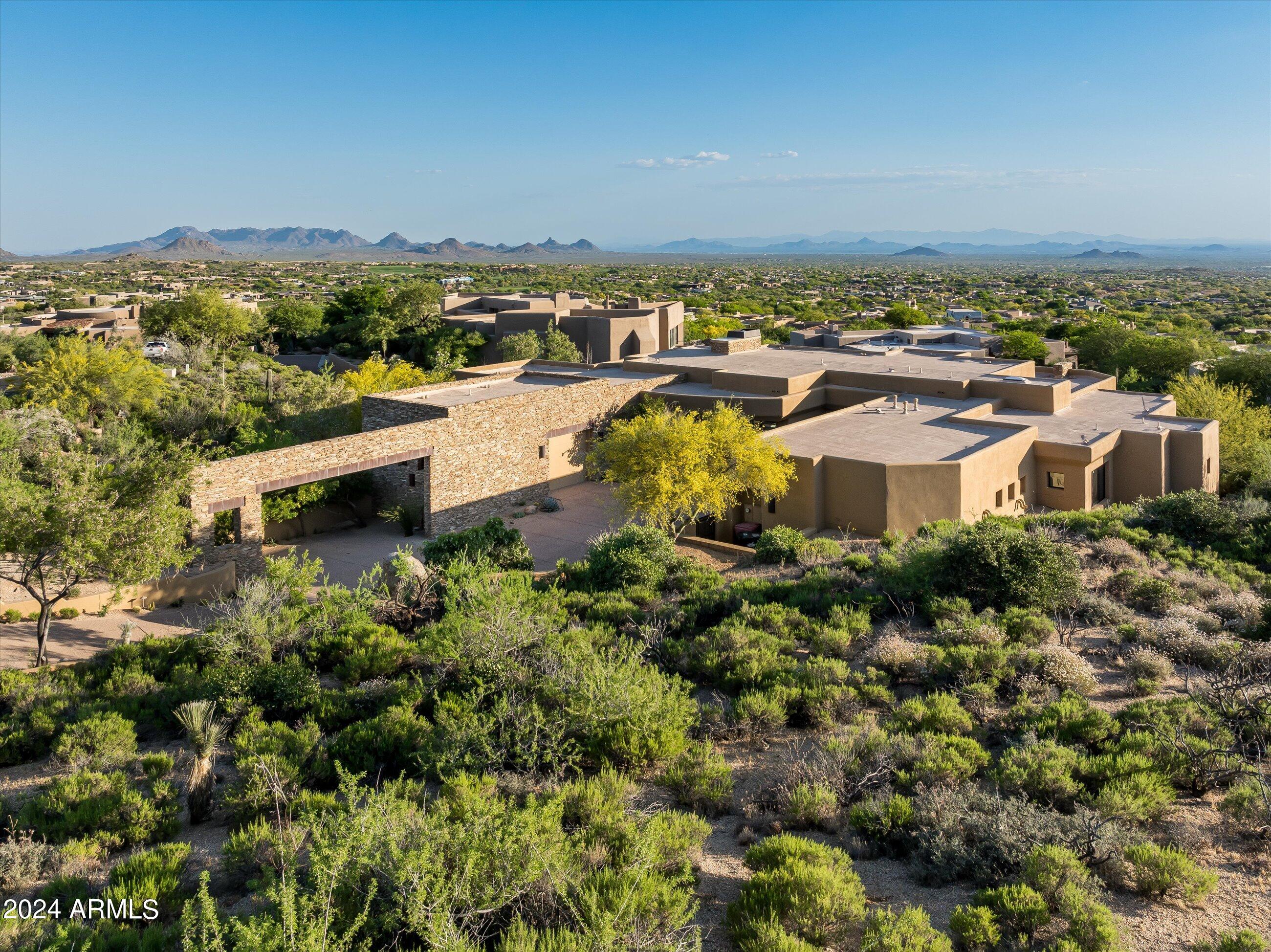 DESERT MOUNTAIN - Residential