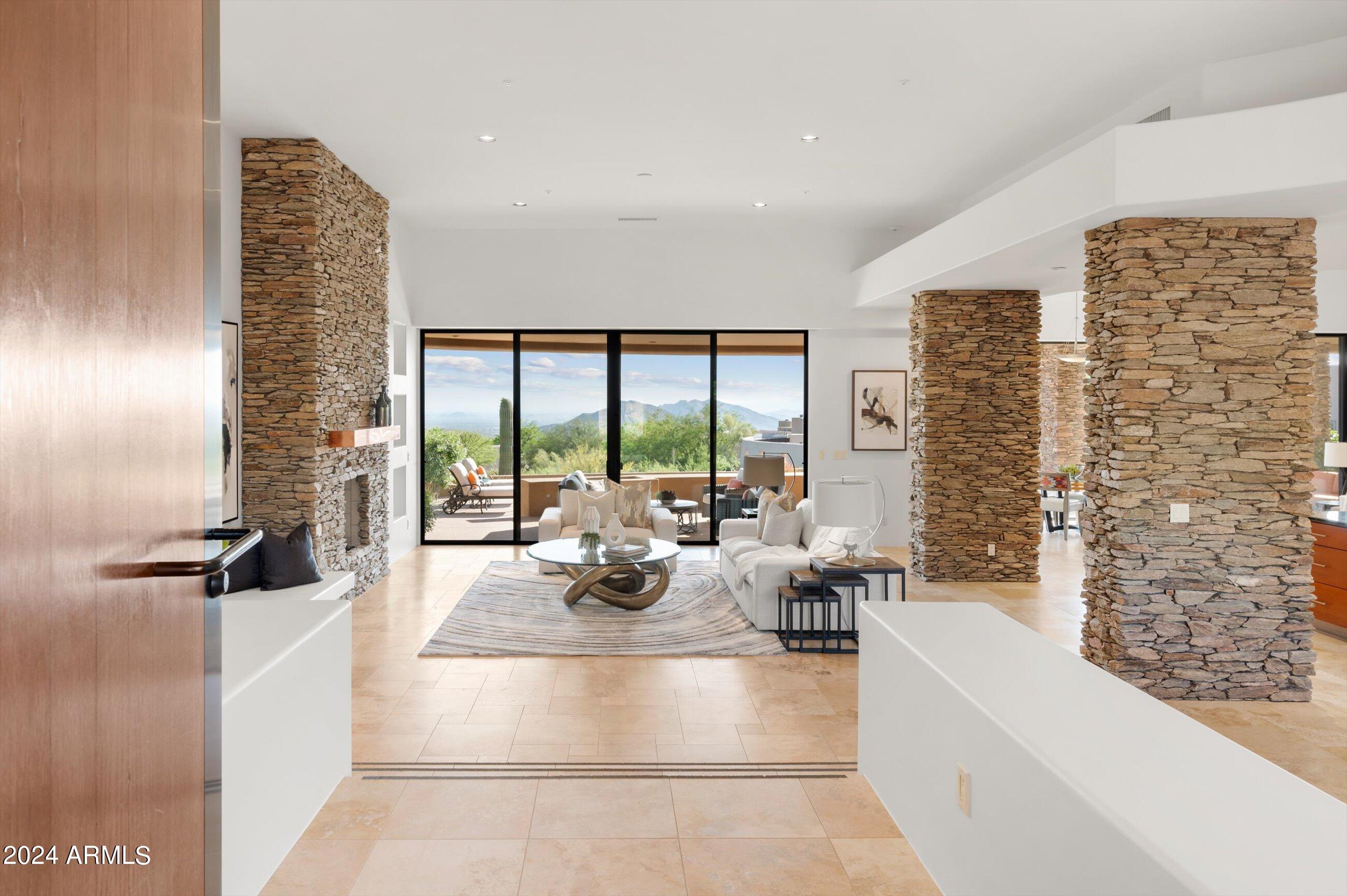 DESERT MOUNTAIN - Residential