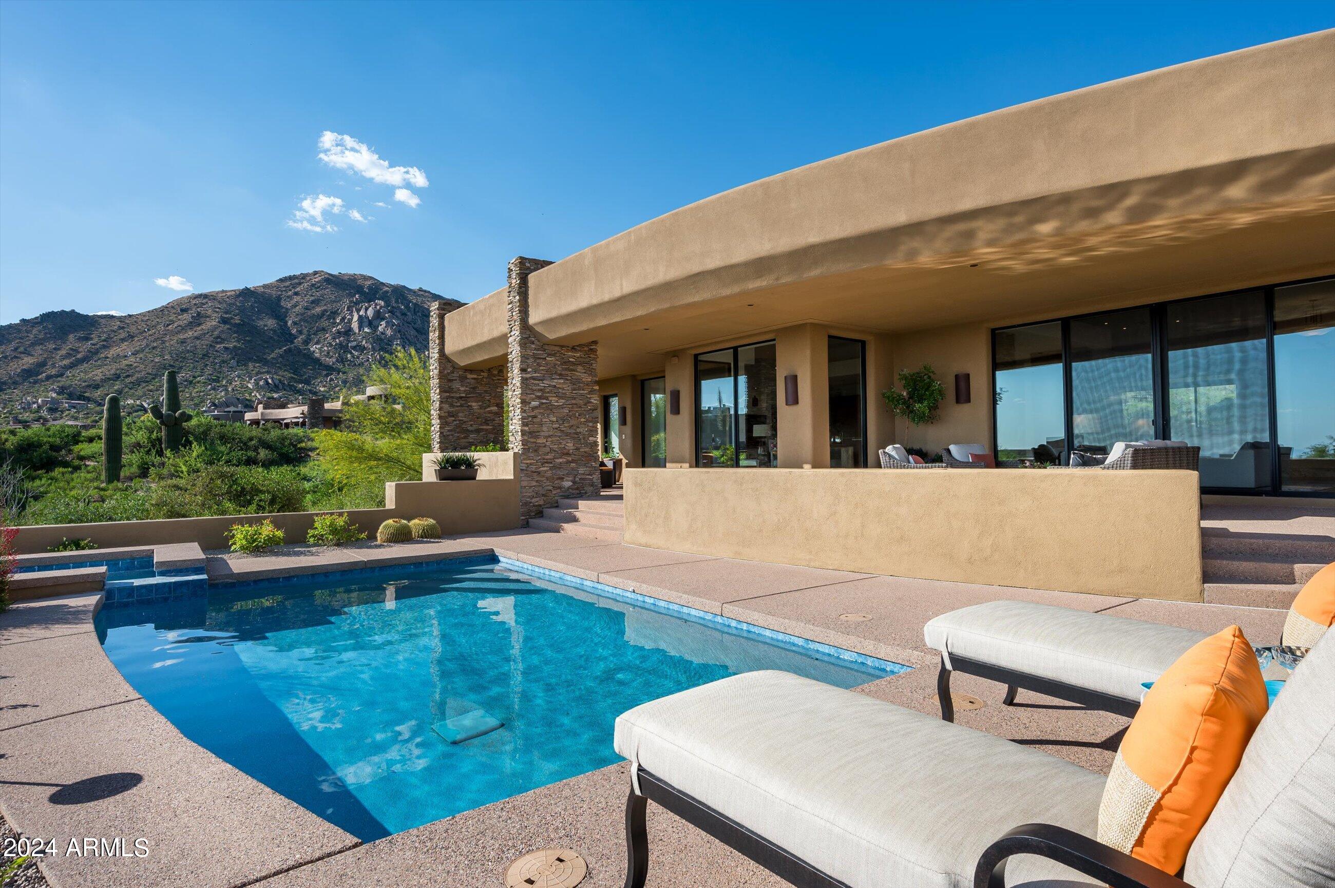 DESERT MOUNTAIN - Residential
