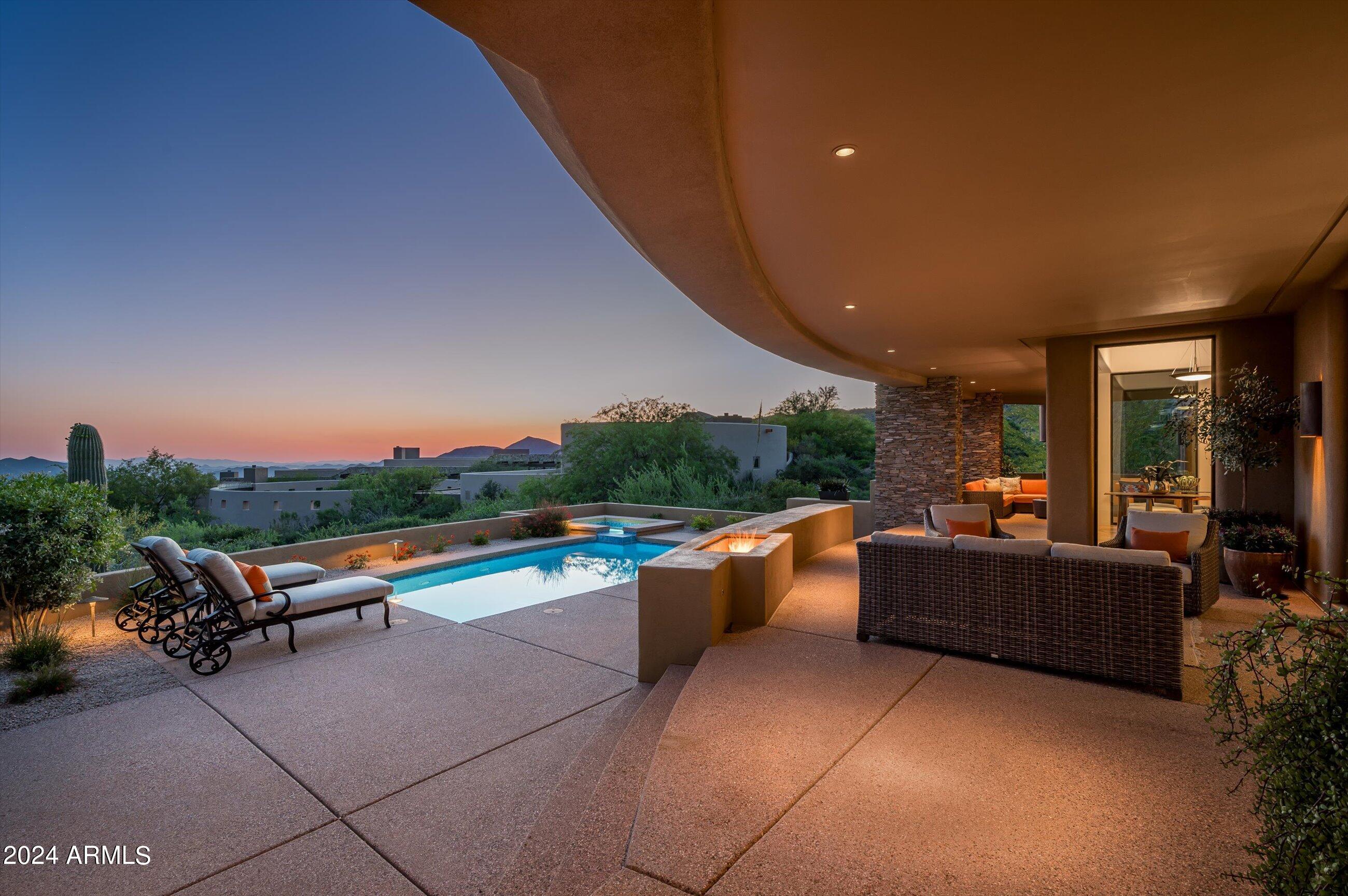 DESERT MOUNTAIN - Residential