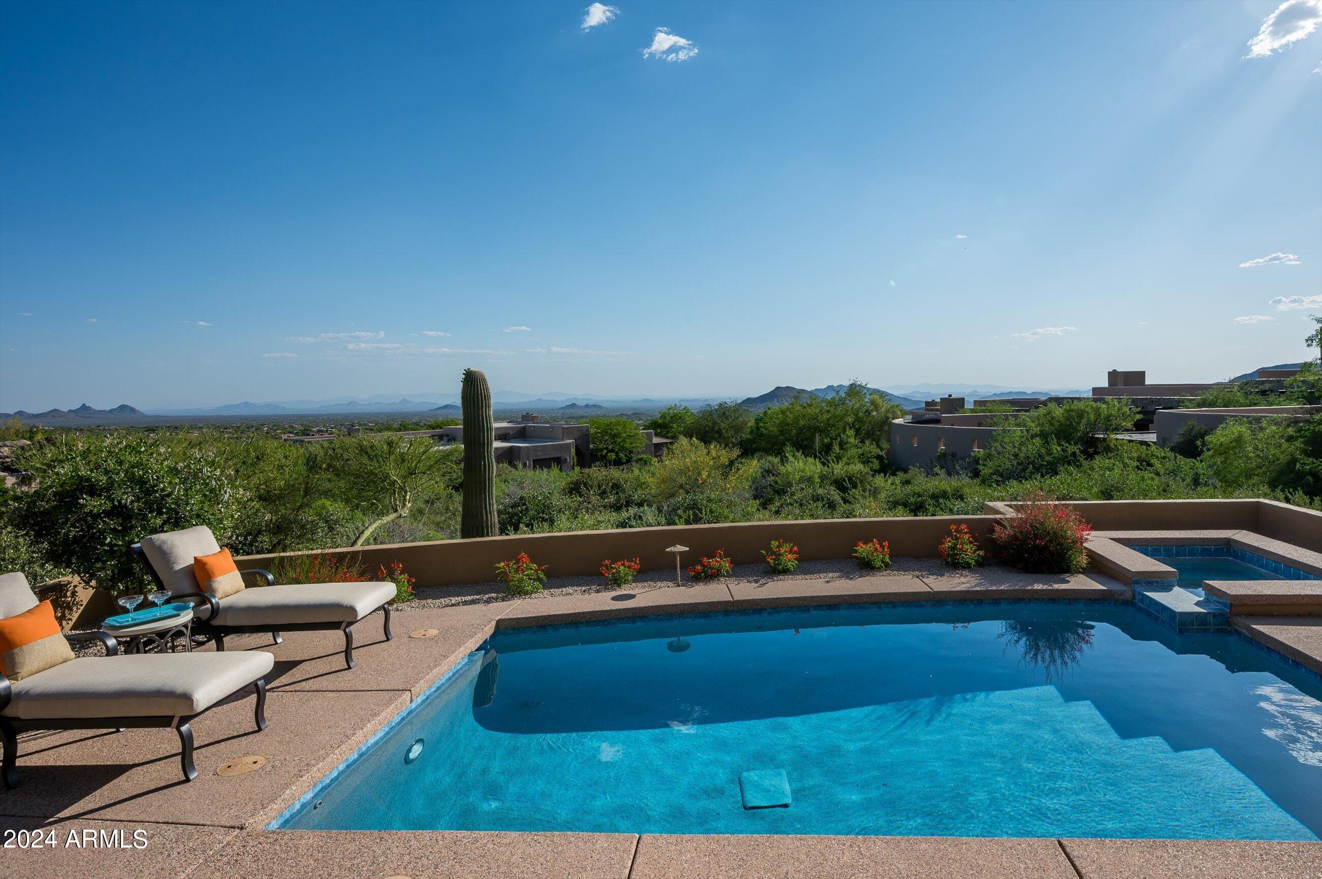 DESERT MOUNTAIN - Residential