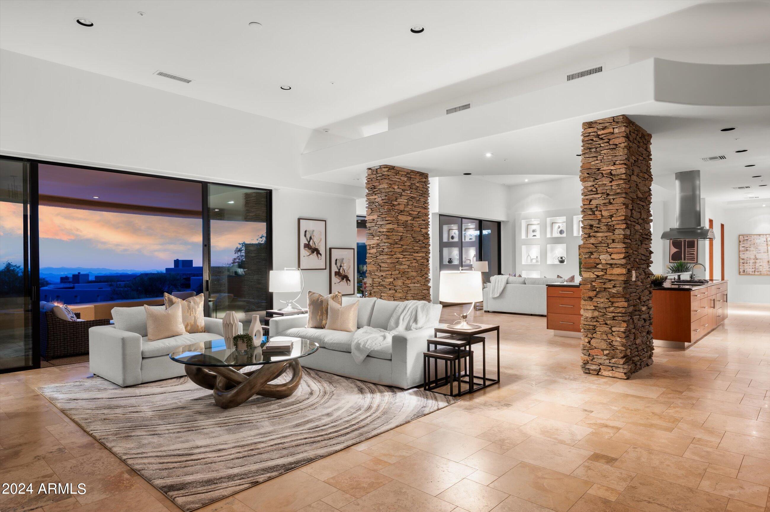 DESERT MOUNTAIN - Residential