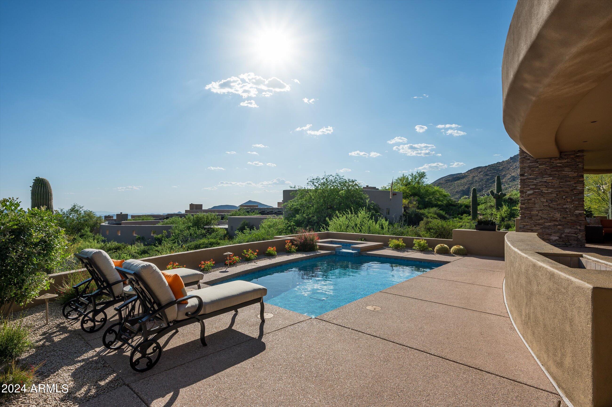DESERT MOUNTAIN - Residential