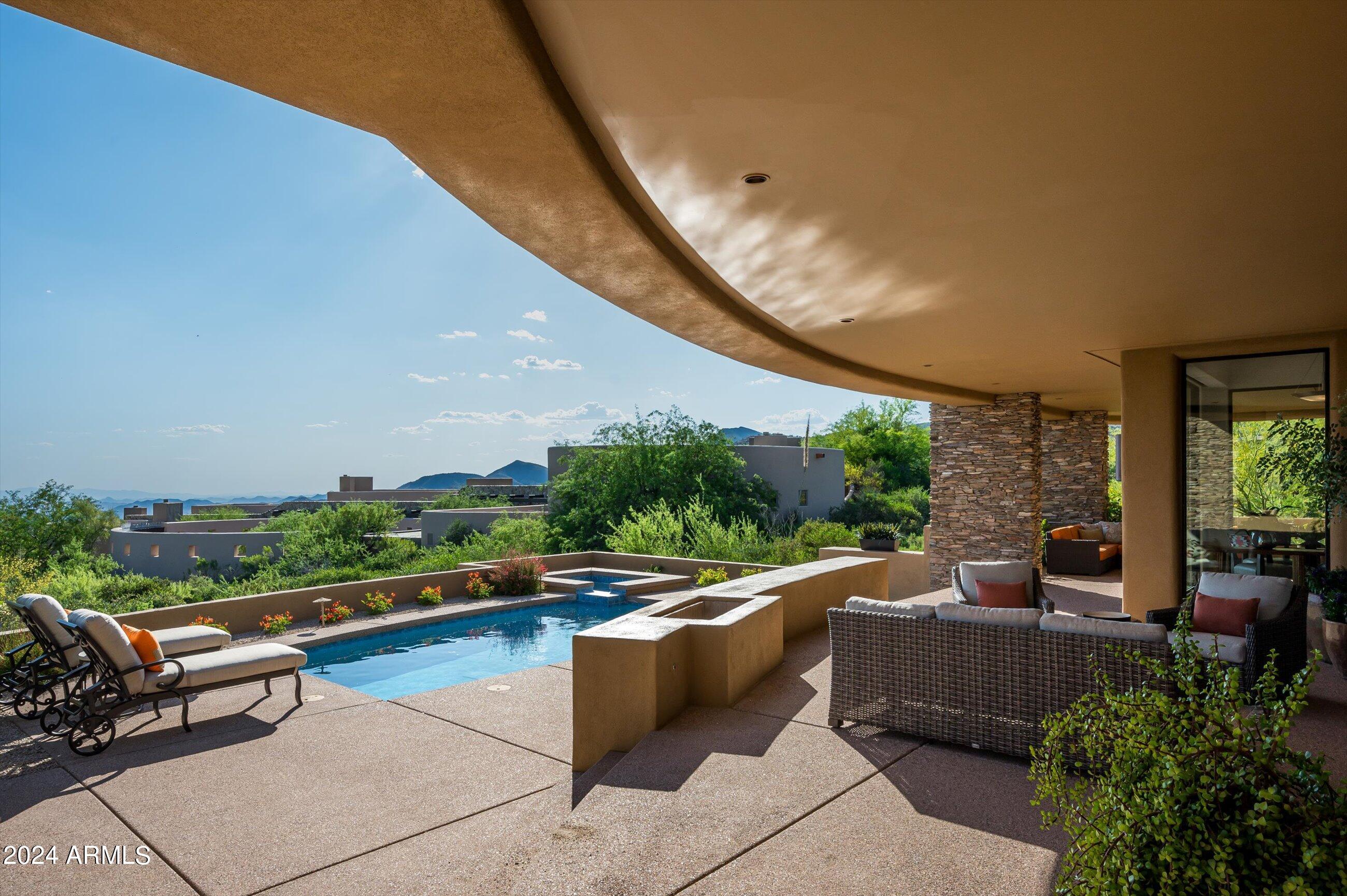 DESERT MOUNTAIN - Residential