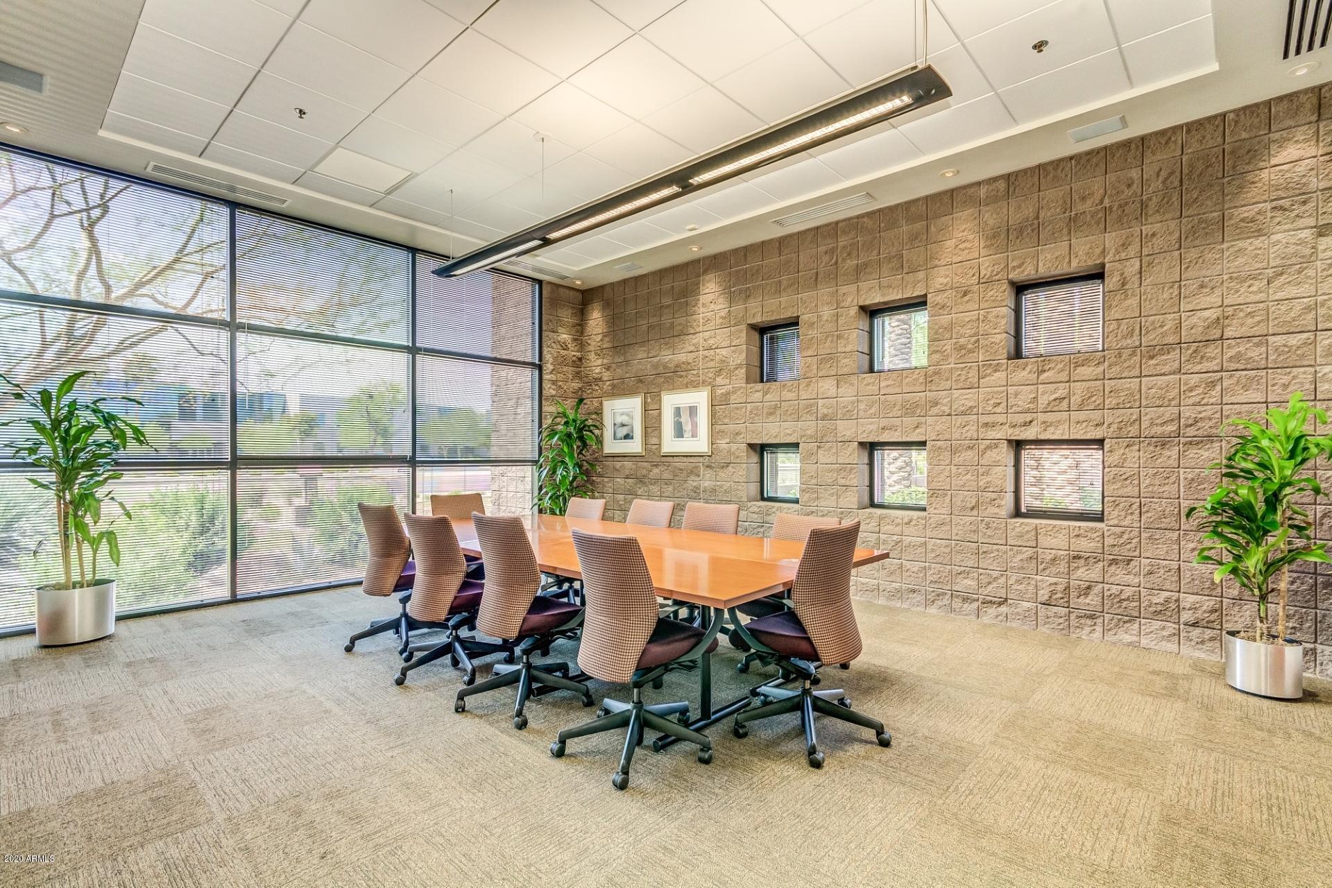 ROOSEVELT COMMERCE PARK - Commercial Sale