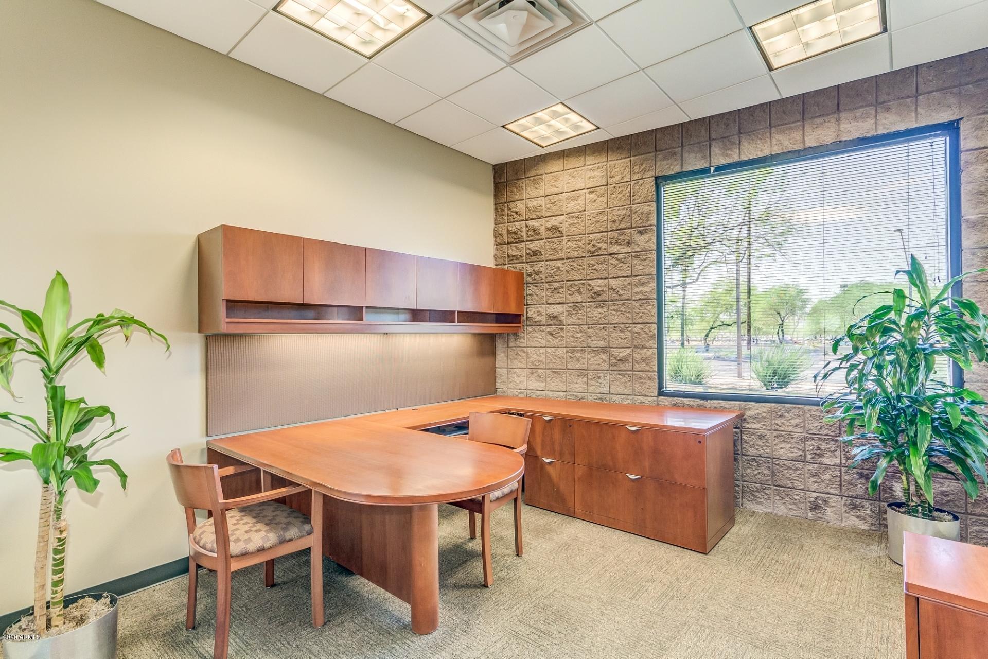 ROOSEVELT COMMERCE PARK - Commercial Sale