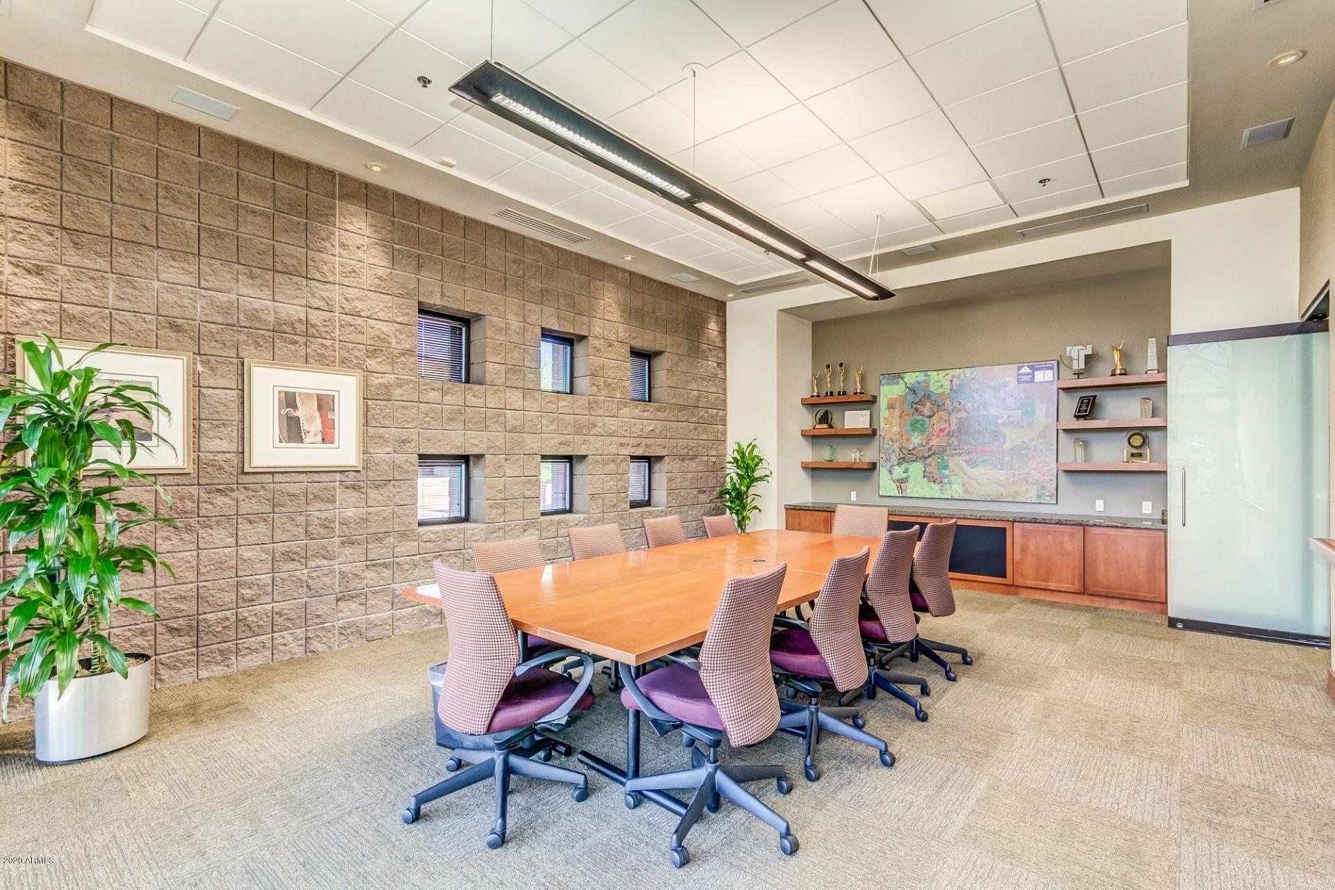 ROOSEVELT COMMERCE PARK - Commercial Sale