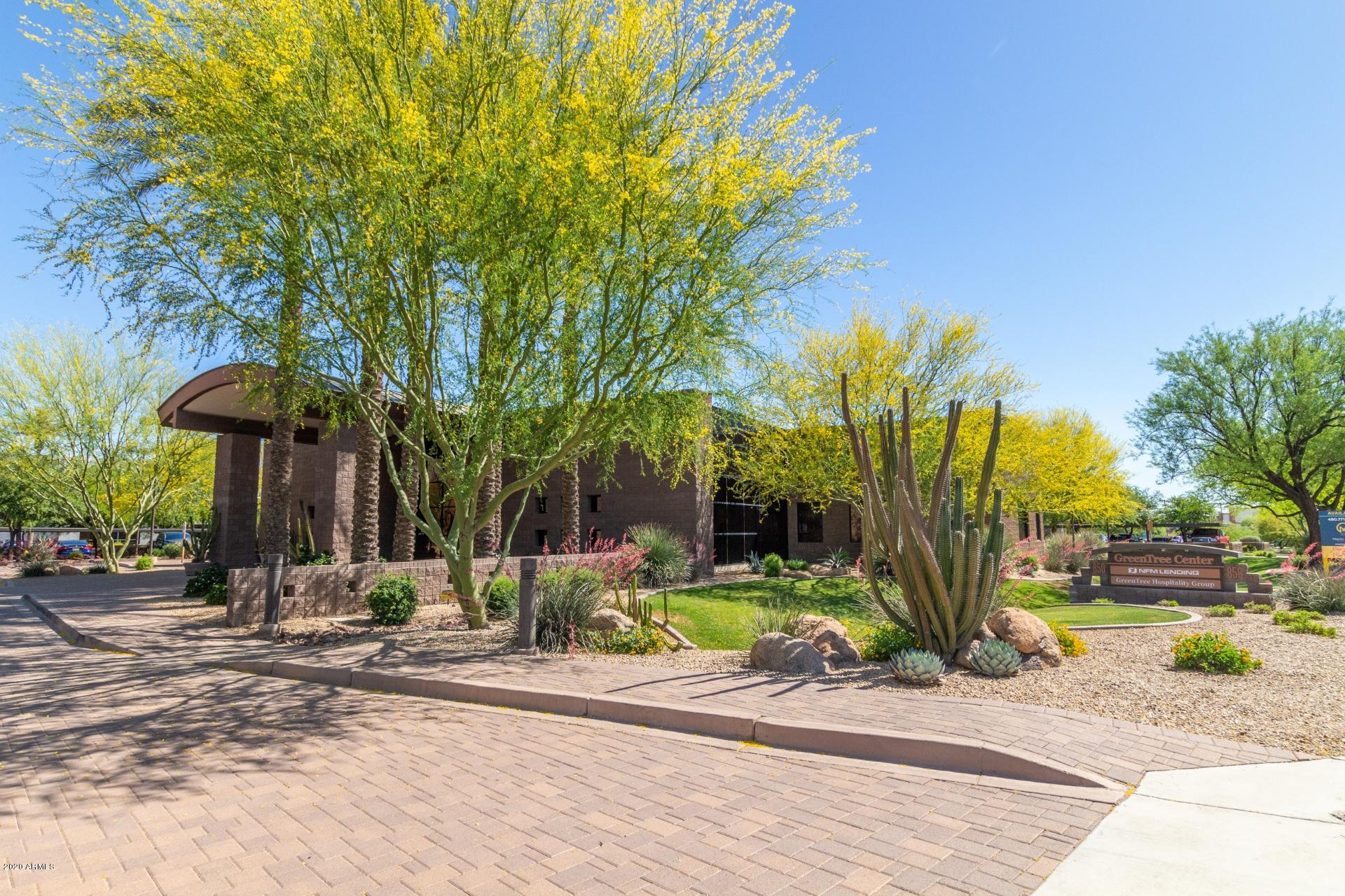 ROOSEVELT COMMERCE PARK - Commercial Sale