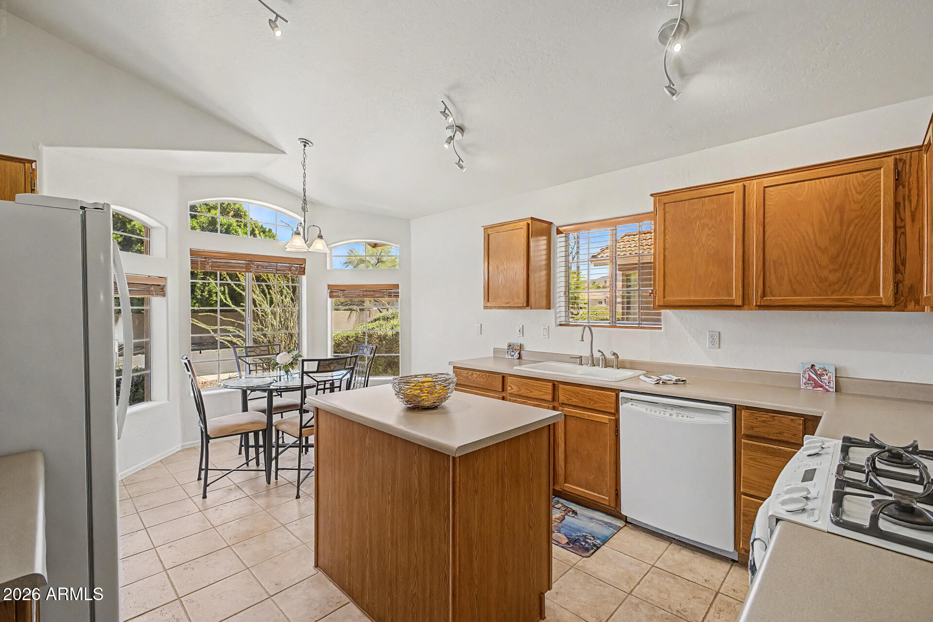 PARCEL 25 AT RED MOUNTAIN RANCH - Residential
