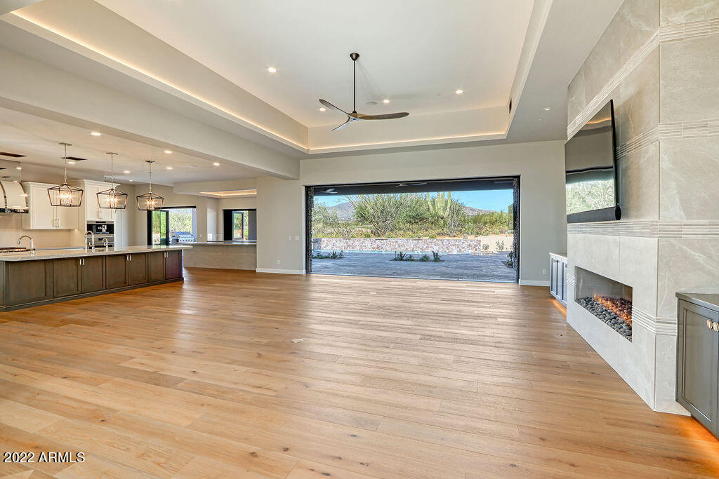 DESERT MOUNTAIN - Residential