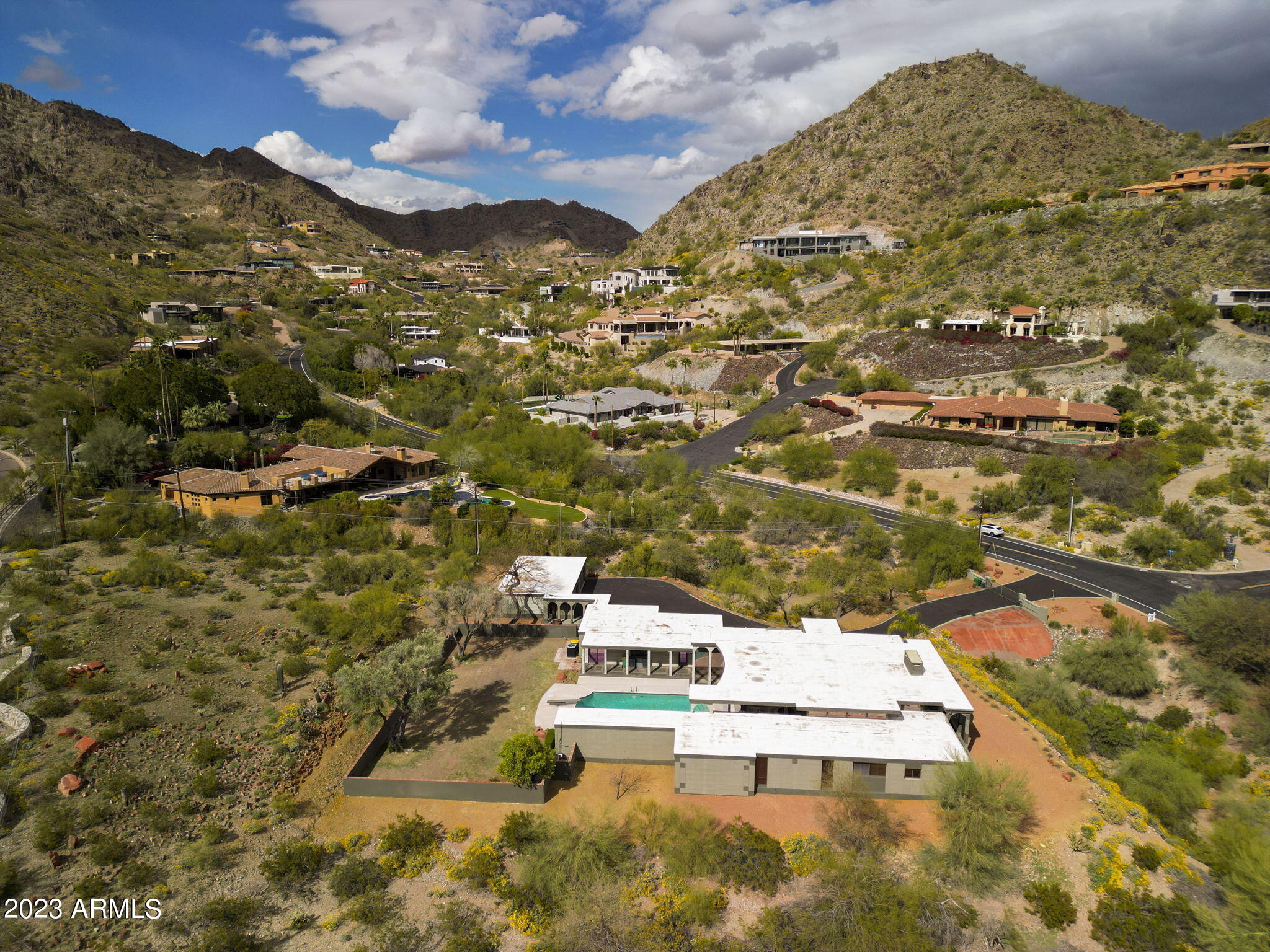 LINCOLN HEIGHTS - Residential