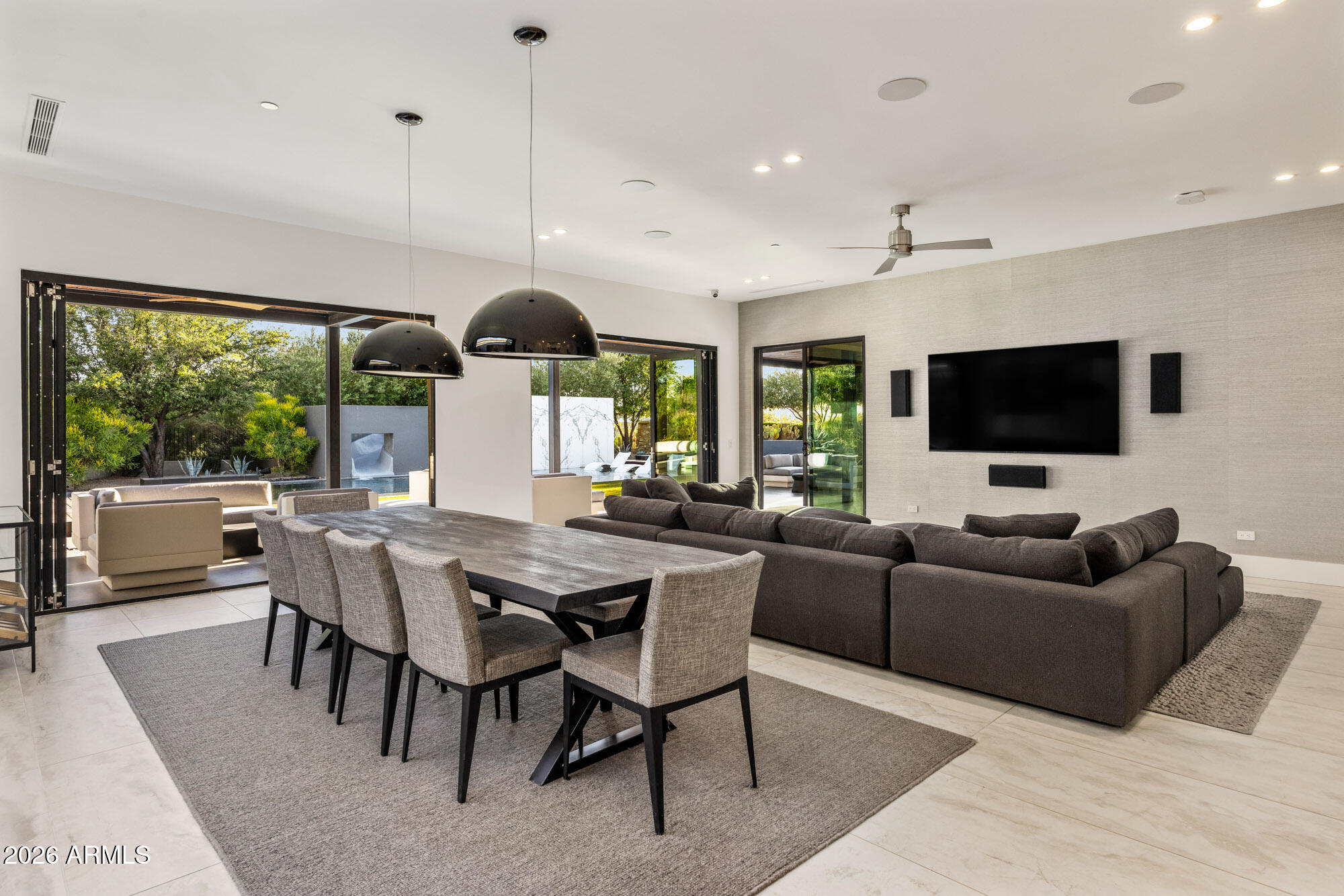 PINNACLE PEAK PLACE - Residential