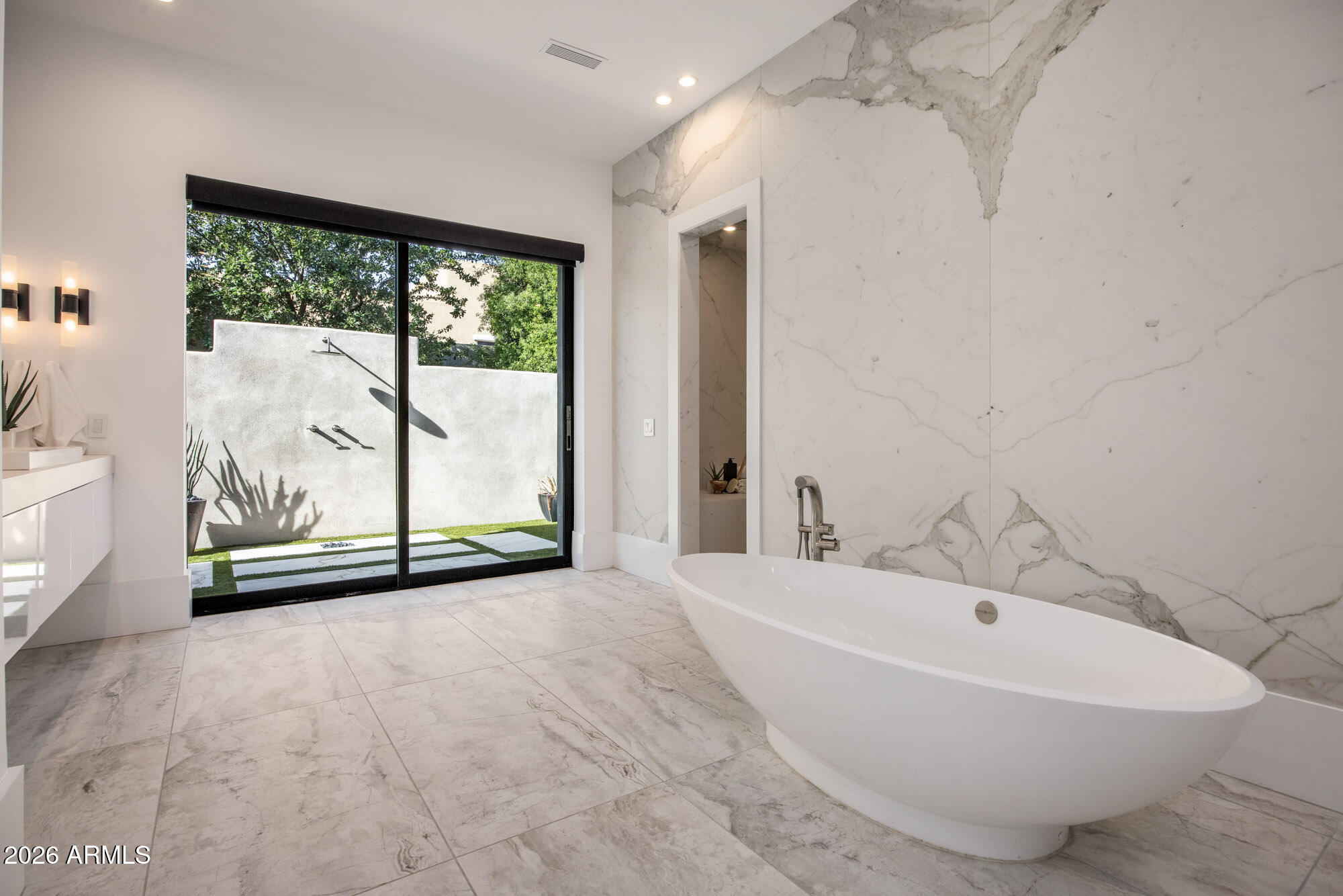 PINNACLE PEAK PLACE - Residential
