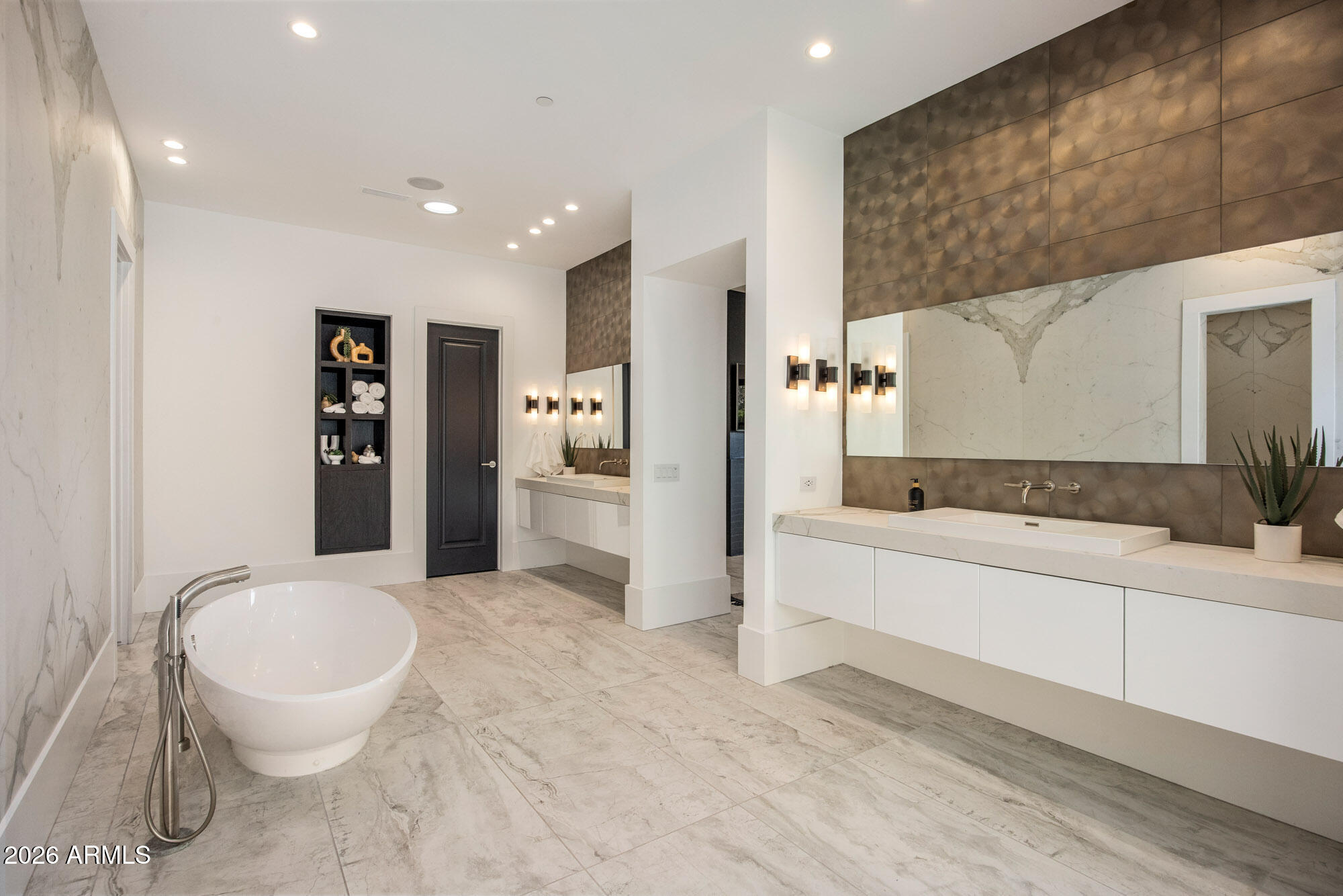 PINNACLE PEAK PLACE - Residential