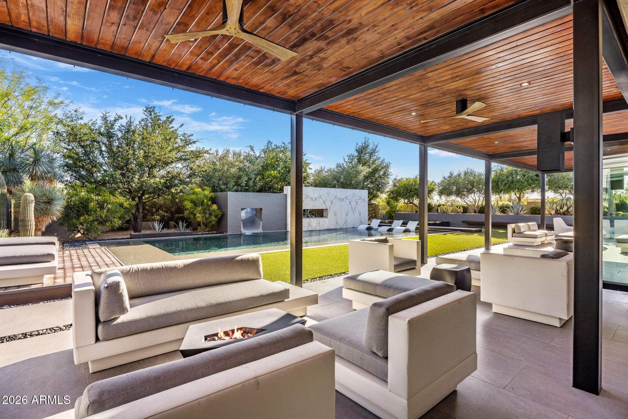 PINNACLE PEAK PLACE - Residential